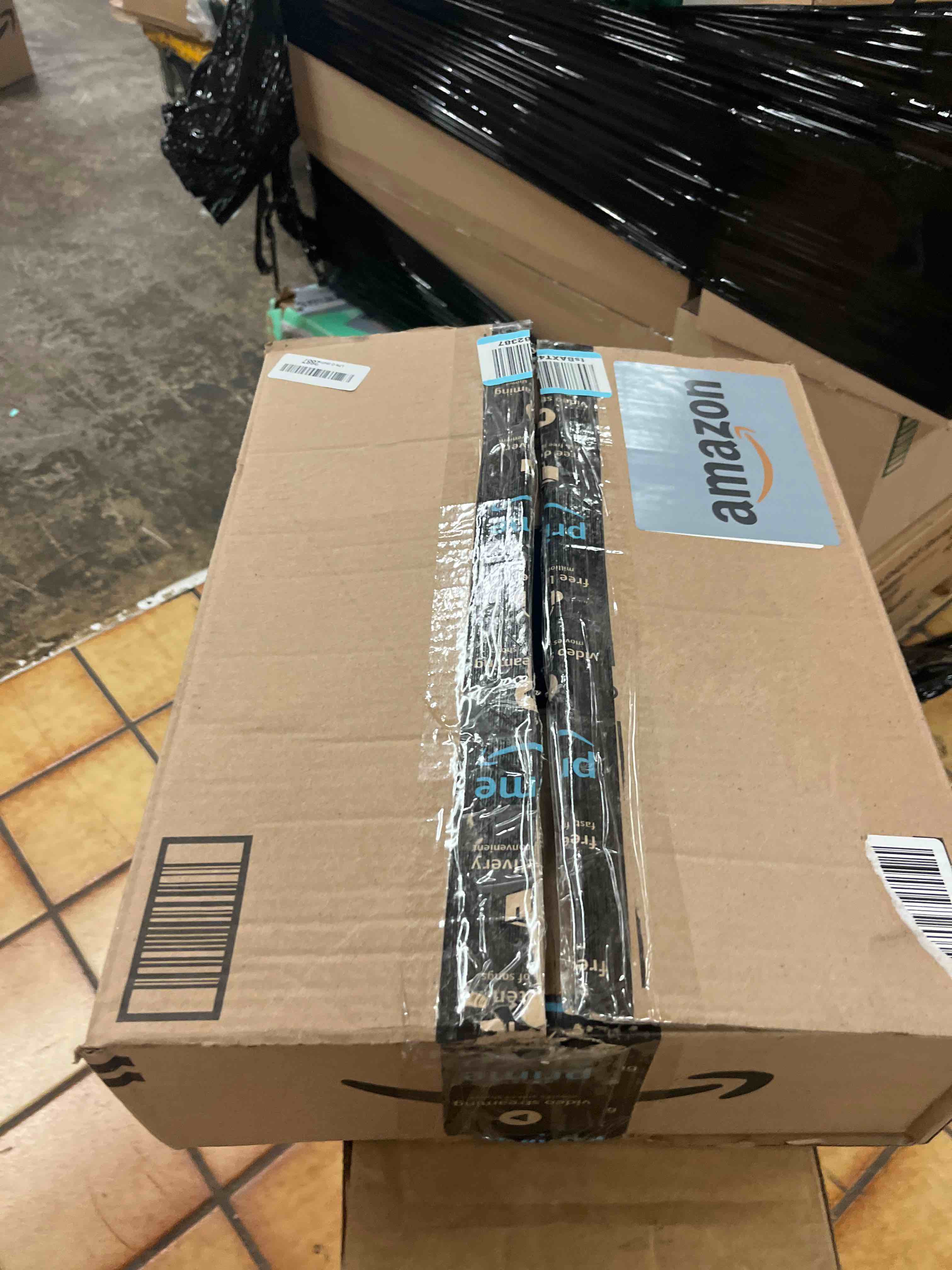 https://s3.amazonaws.com/lotting-images-prod/phillipi/TEA1797543_1759444792998.jpeg