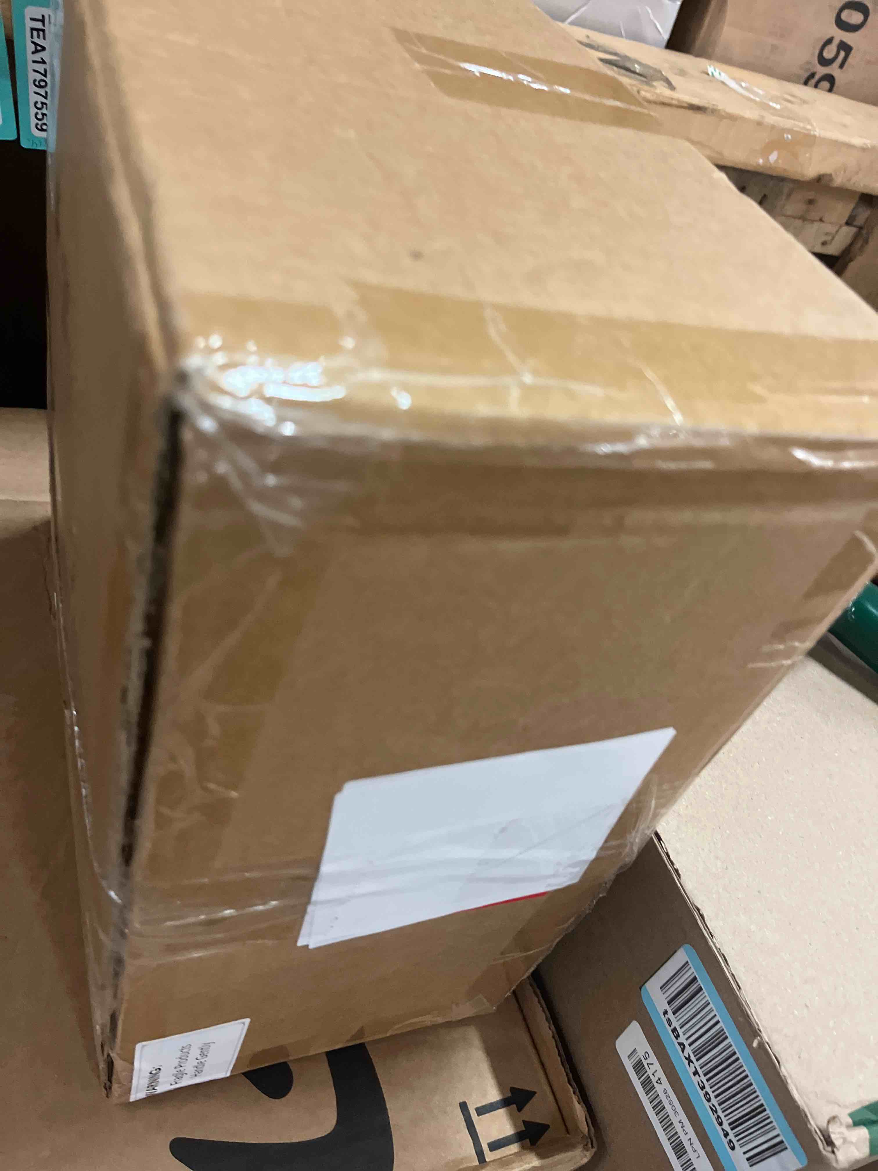 https://s3.amazonaws.com/lotting-images-prod/phillipi/TEA1797551_1759446952846.jpeg