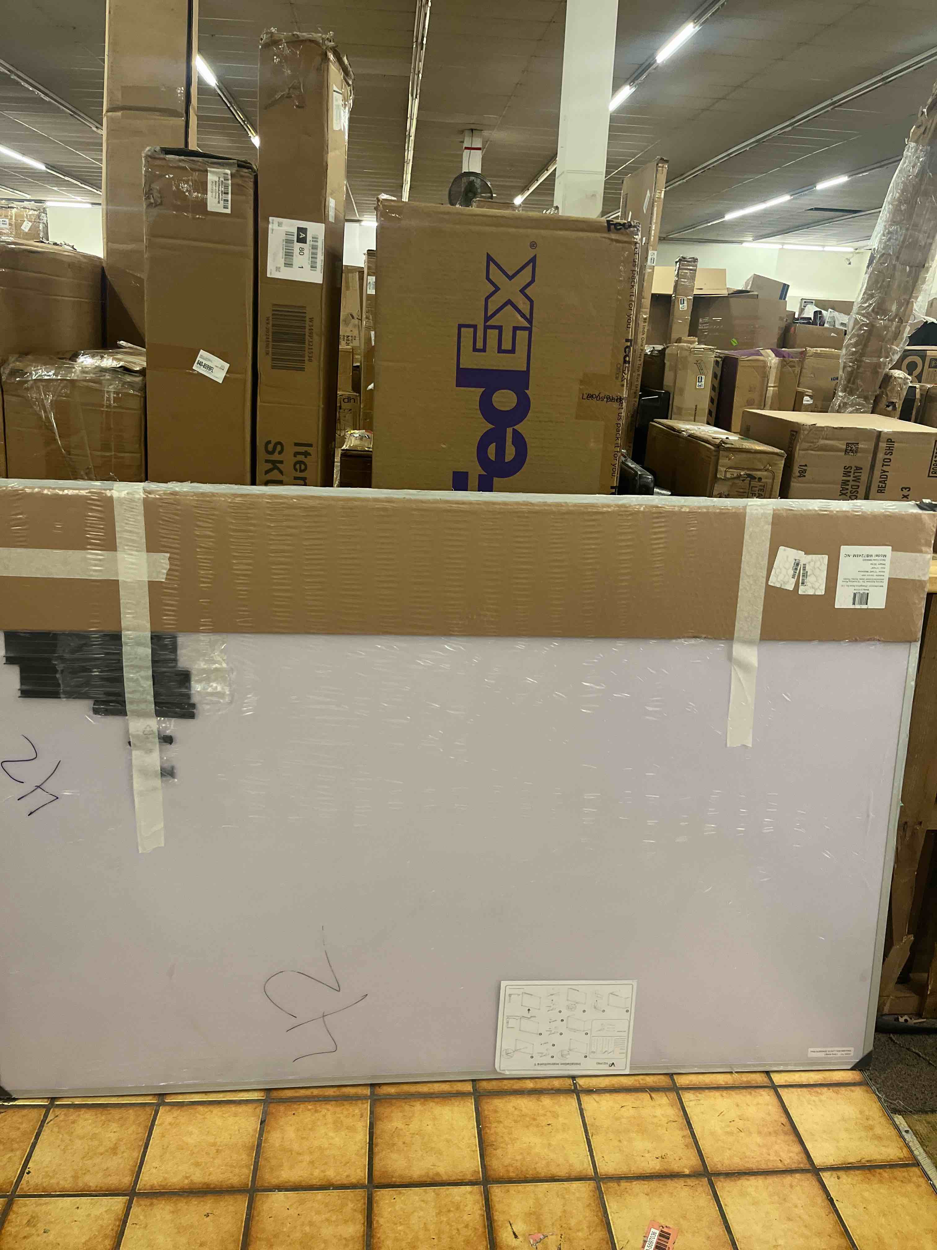 https://s3.amazonaws.com/lotting-images-prod/phillipi/TEA1797554_1759443293542.jpeg