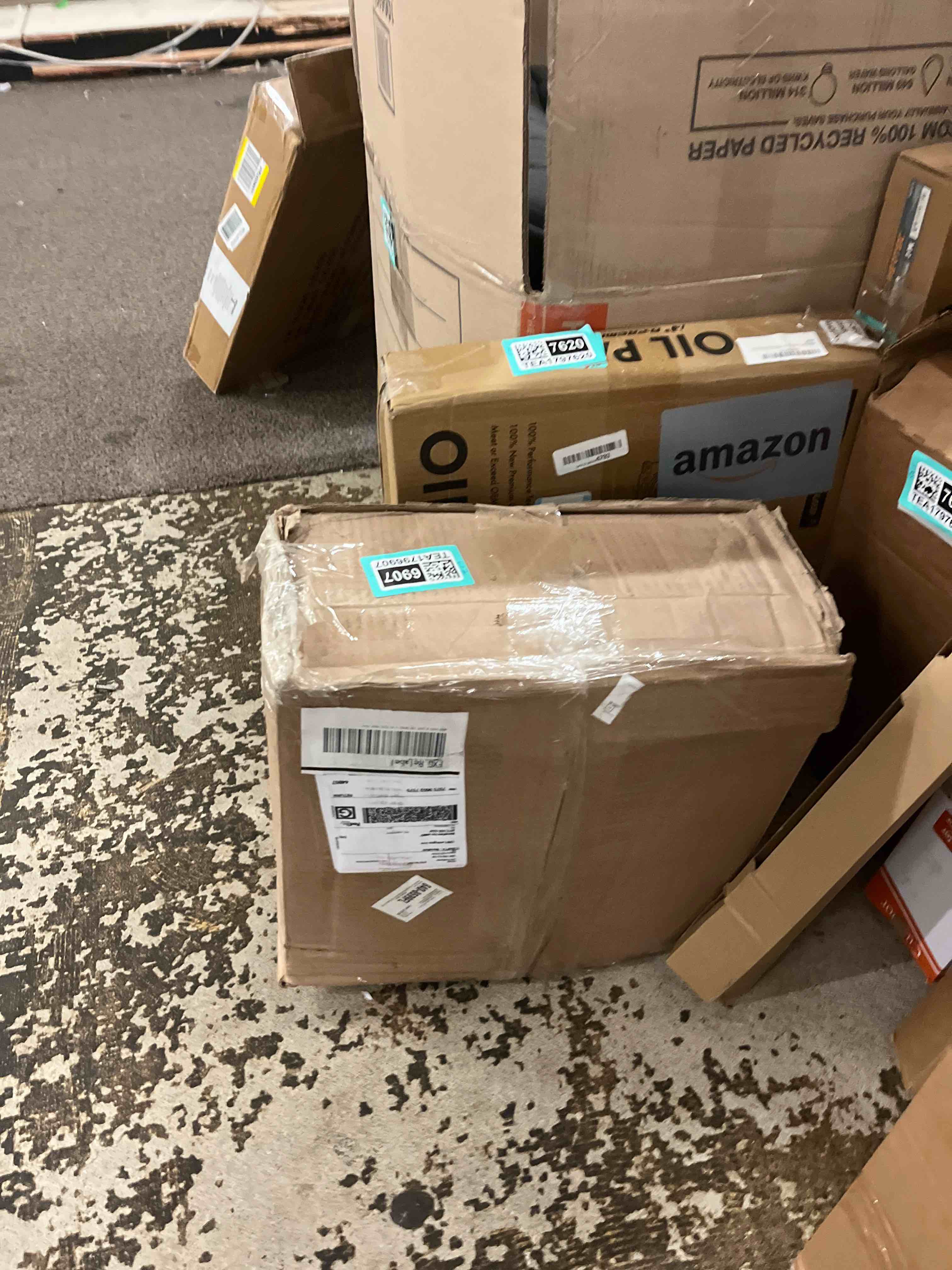 https://s3.amazonaws.com/lotting-images-prod/phillipi/TEA1797648_1759777752287.jpeg