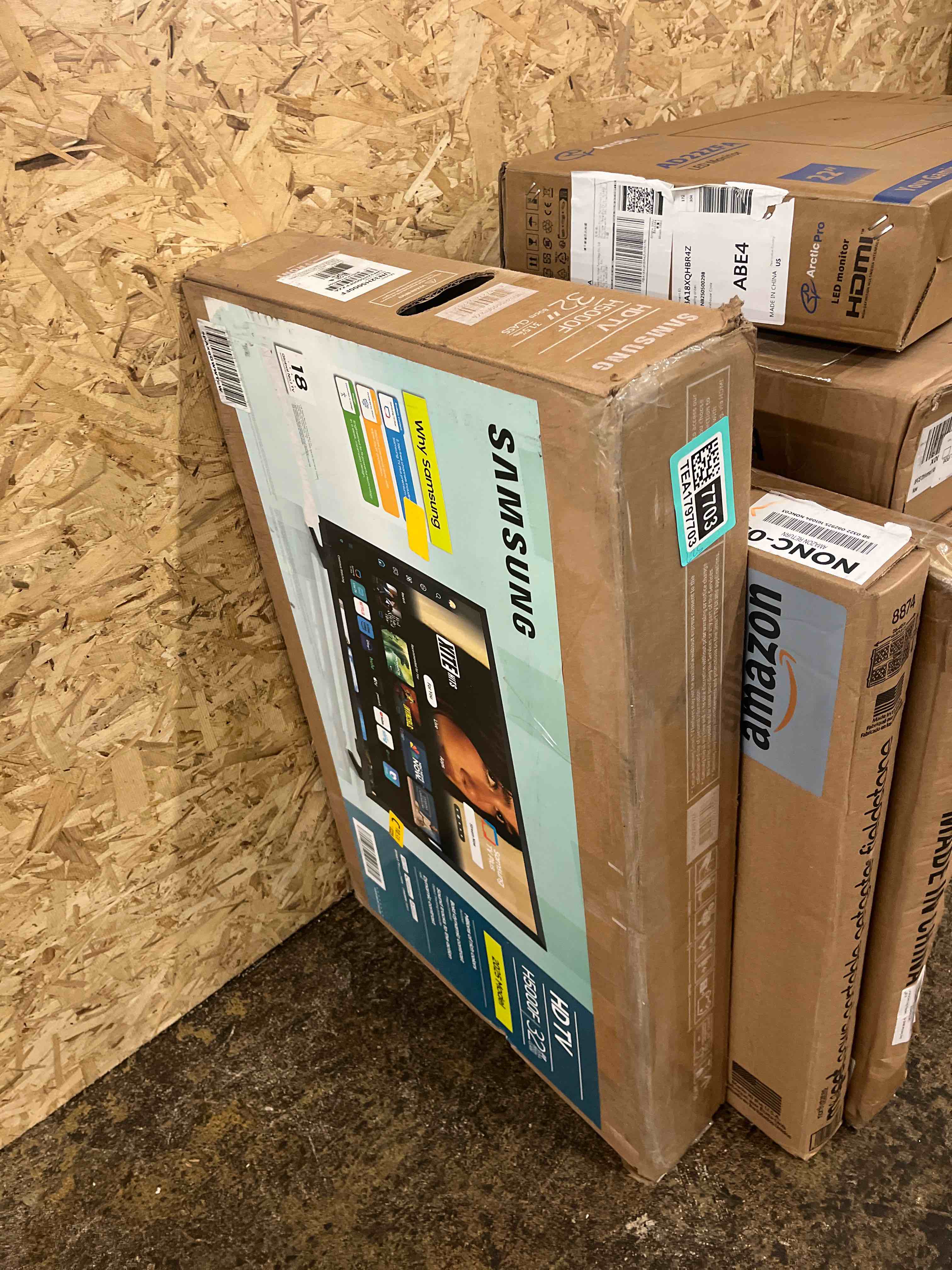 https://s3.amazonaws.com/lotting-images-prod/phillipi/TEA1797703_1759778817294.jpeg
