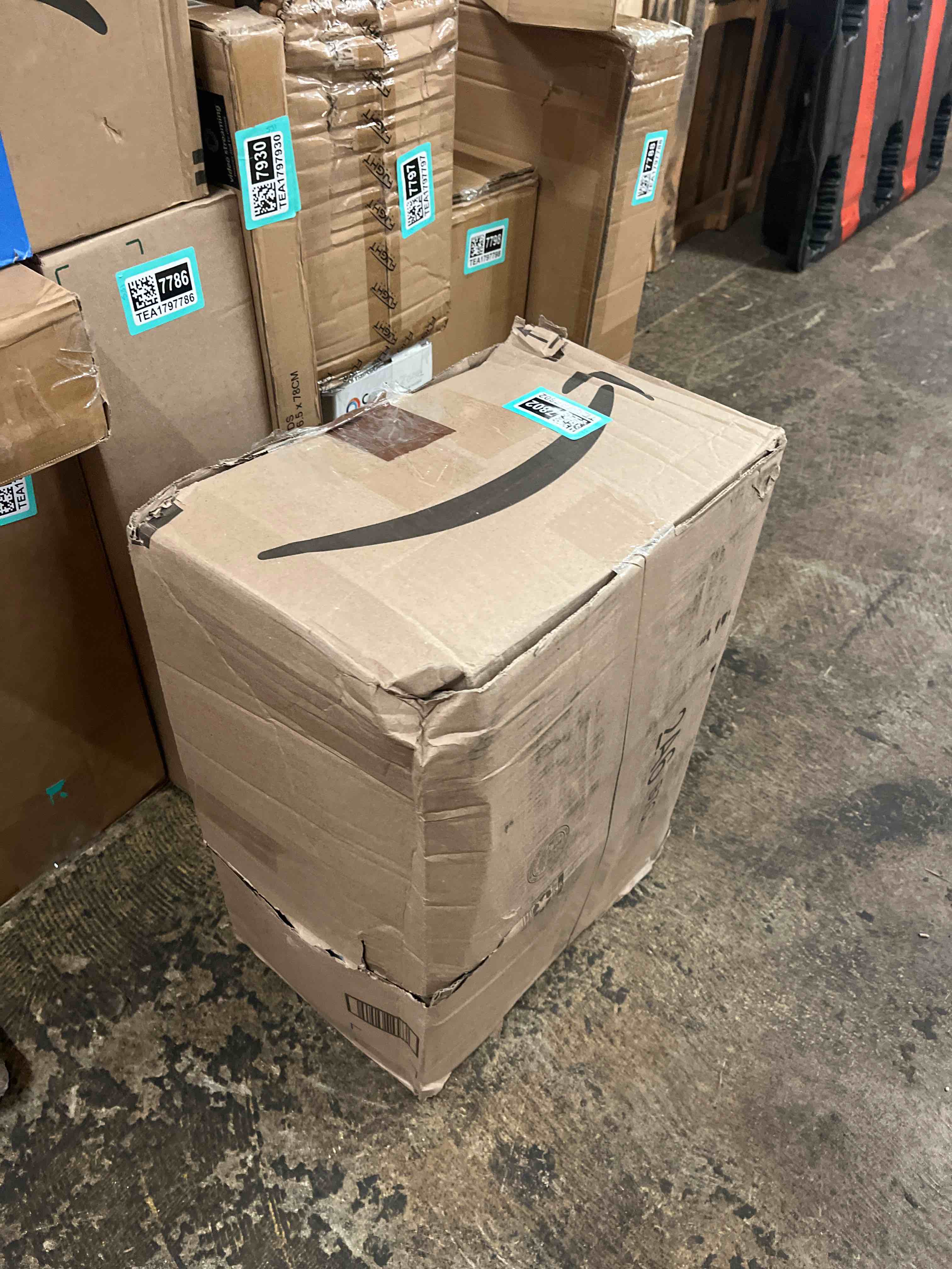 https://s3.amazonaws.com/lotting-images-prod/phillipi/TEA1797802_1759831340774.jpeg
