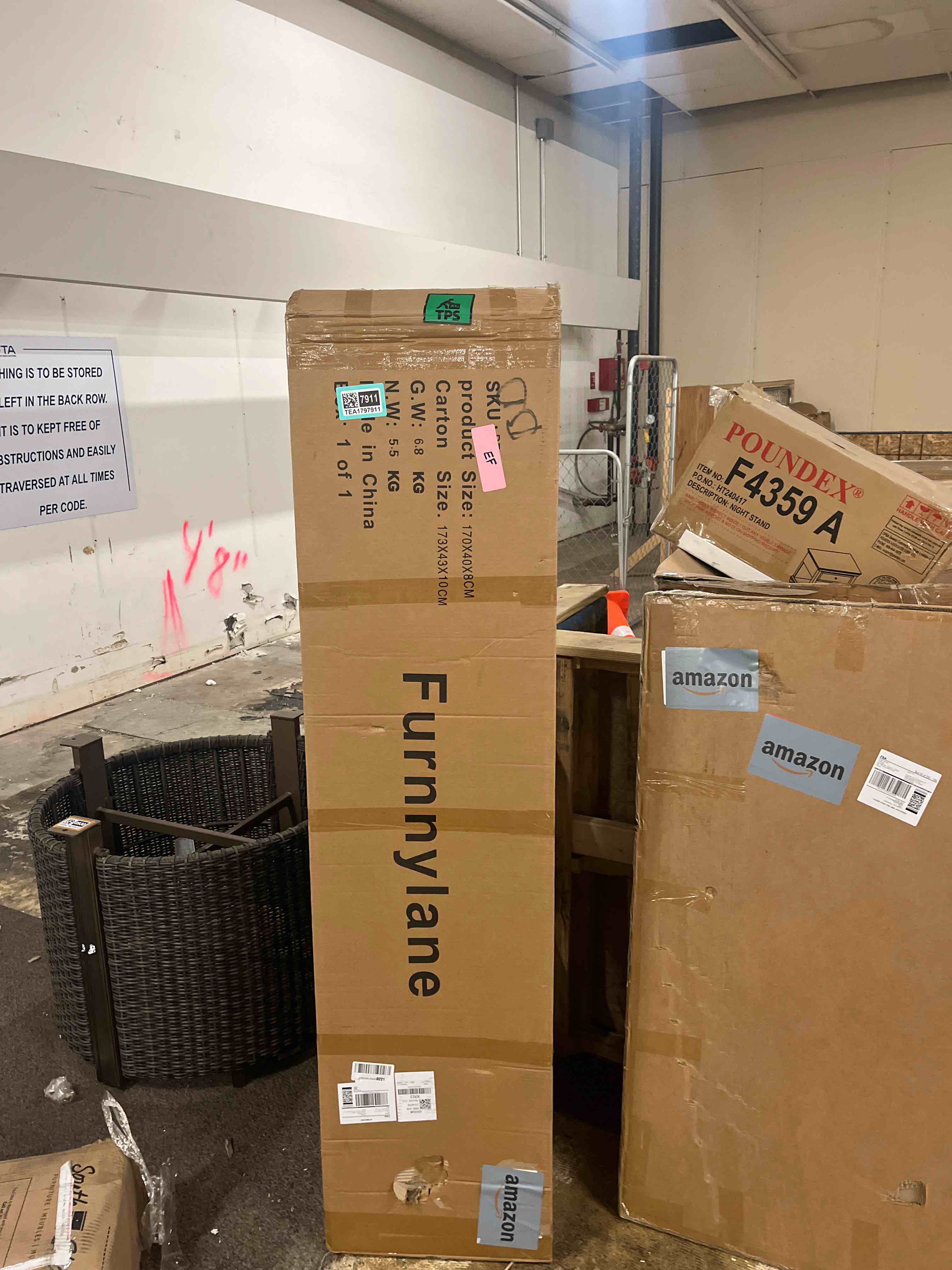 https://s3.amazonaws.com/lotting-images-prod/phillipi/TEA1797911_1759823297096.jpeg
