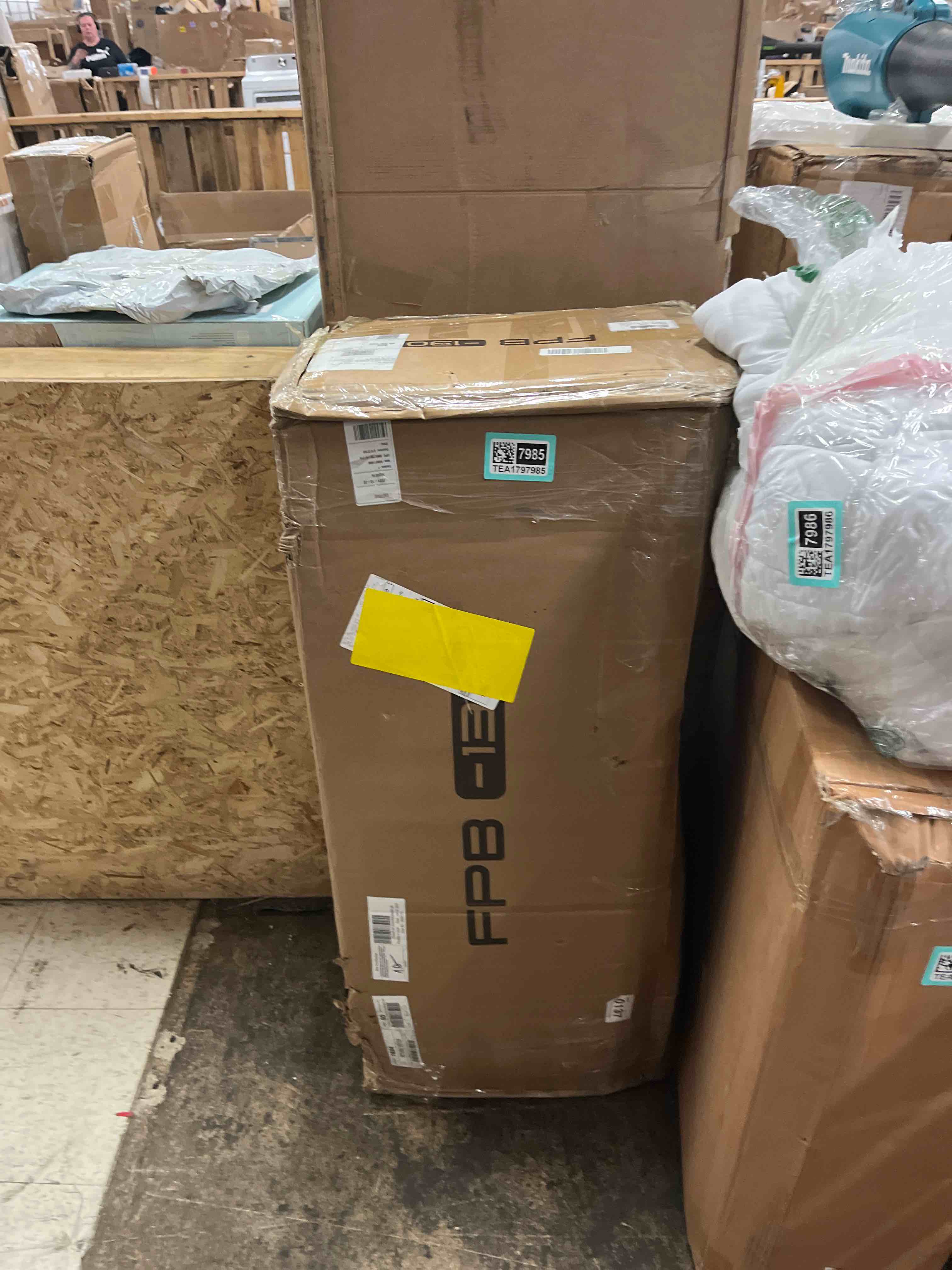 https://s3.amazonaws.com/lotting-images-prod/phillipi/TEA1797984_1760049285121.jpeg