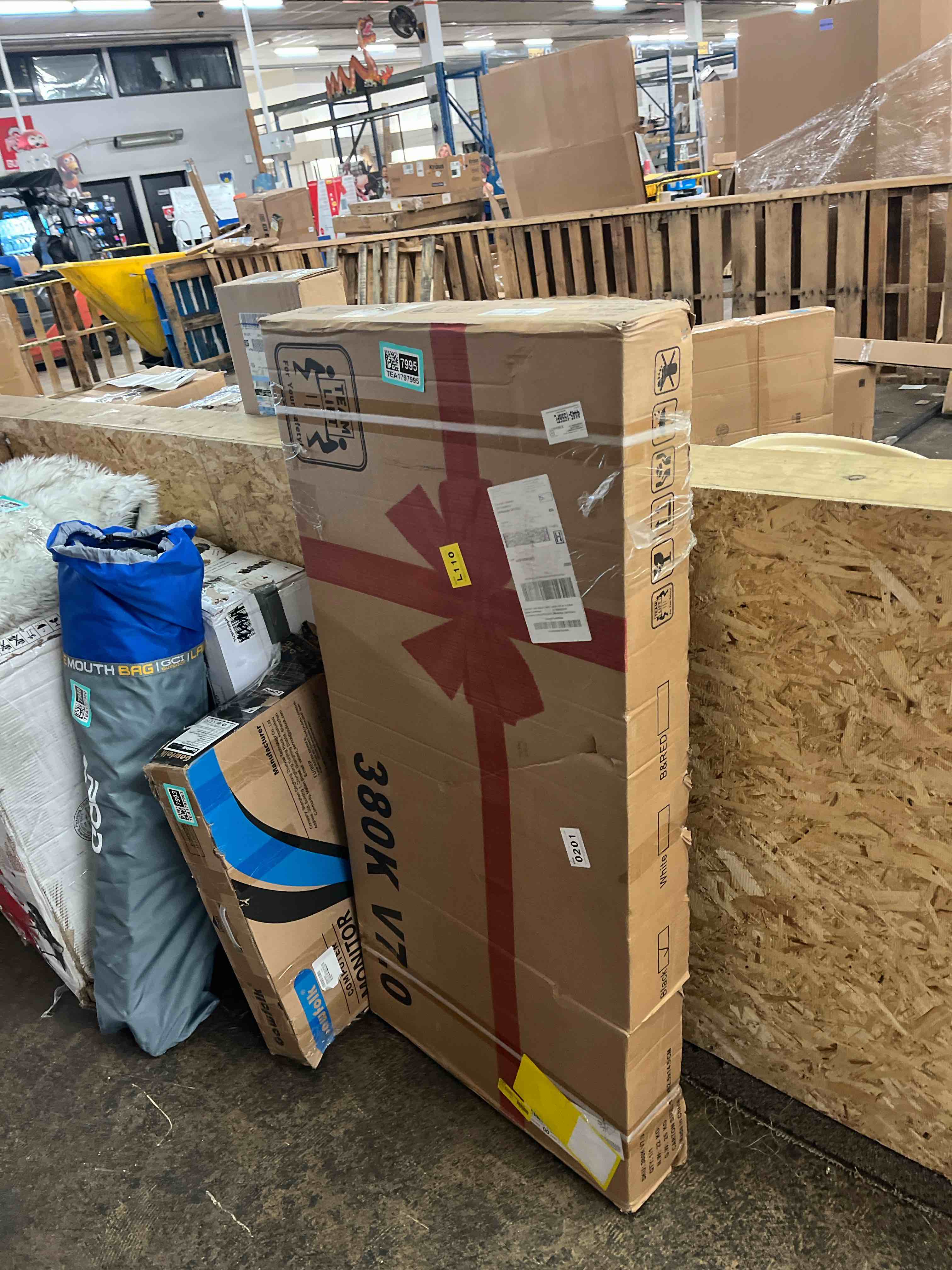 https://s3.amazonaws.com/lotting-images-prod/phillipi/TEA1797995_1760049573782.jpeg