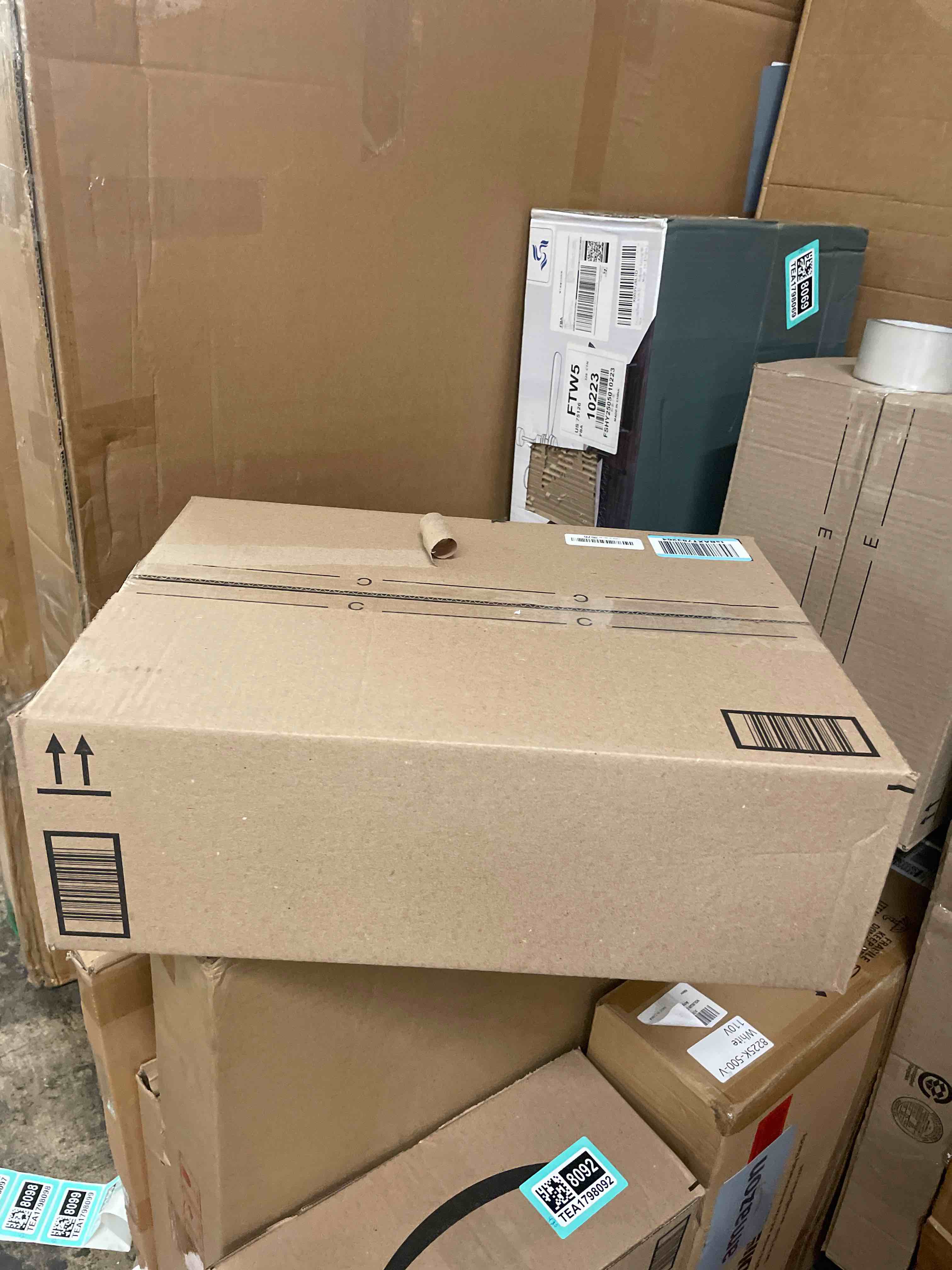 https://s3.amazonaws.com/lotting-images-prod/phillipi/TEA1798093_1758213009046.jpeg