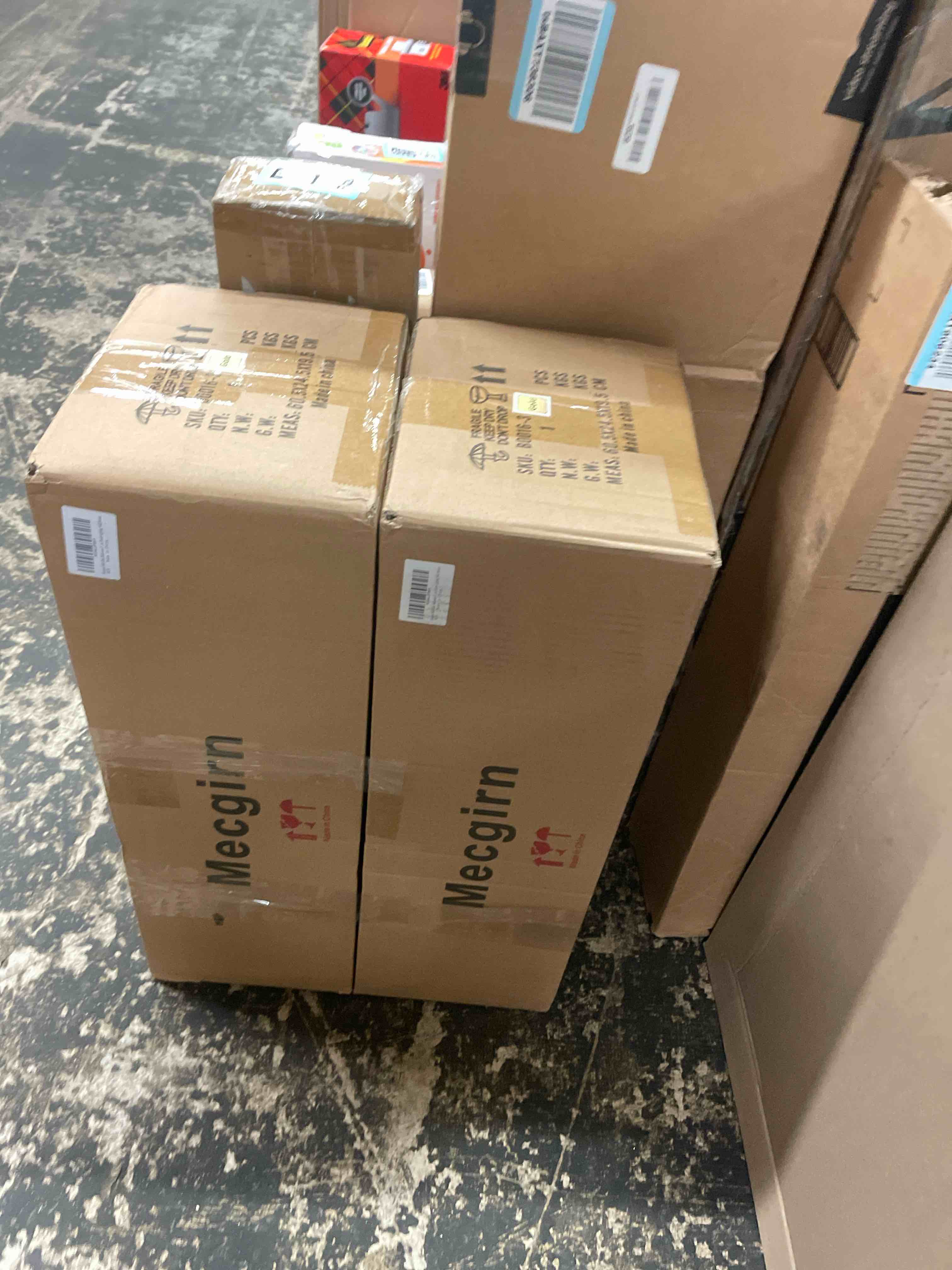https://s3.amazonaws.com/lotting-images-prod/phillipi/TEA1798167_1758266255545.jpeg