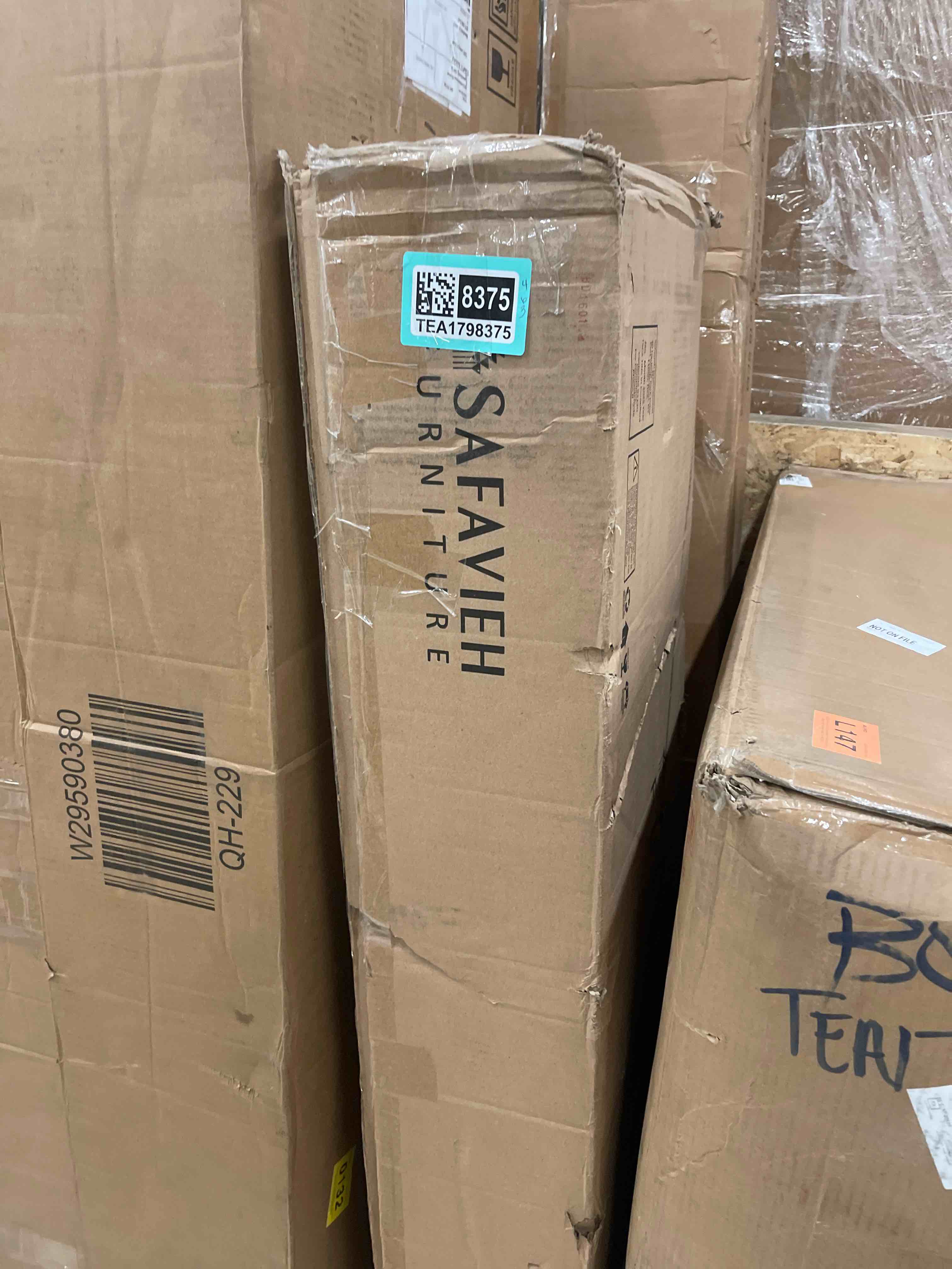 https://s3.amazonaws.com/lotting-images-prod/phillipi/TEA1798375_1758732347175.jpeg