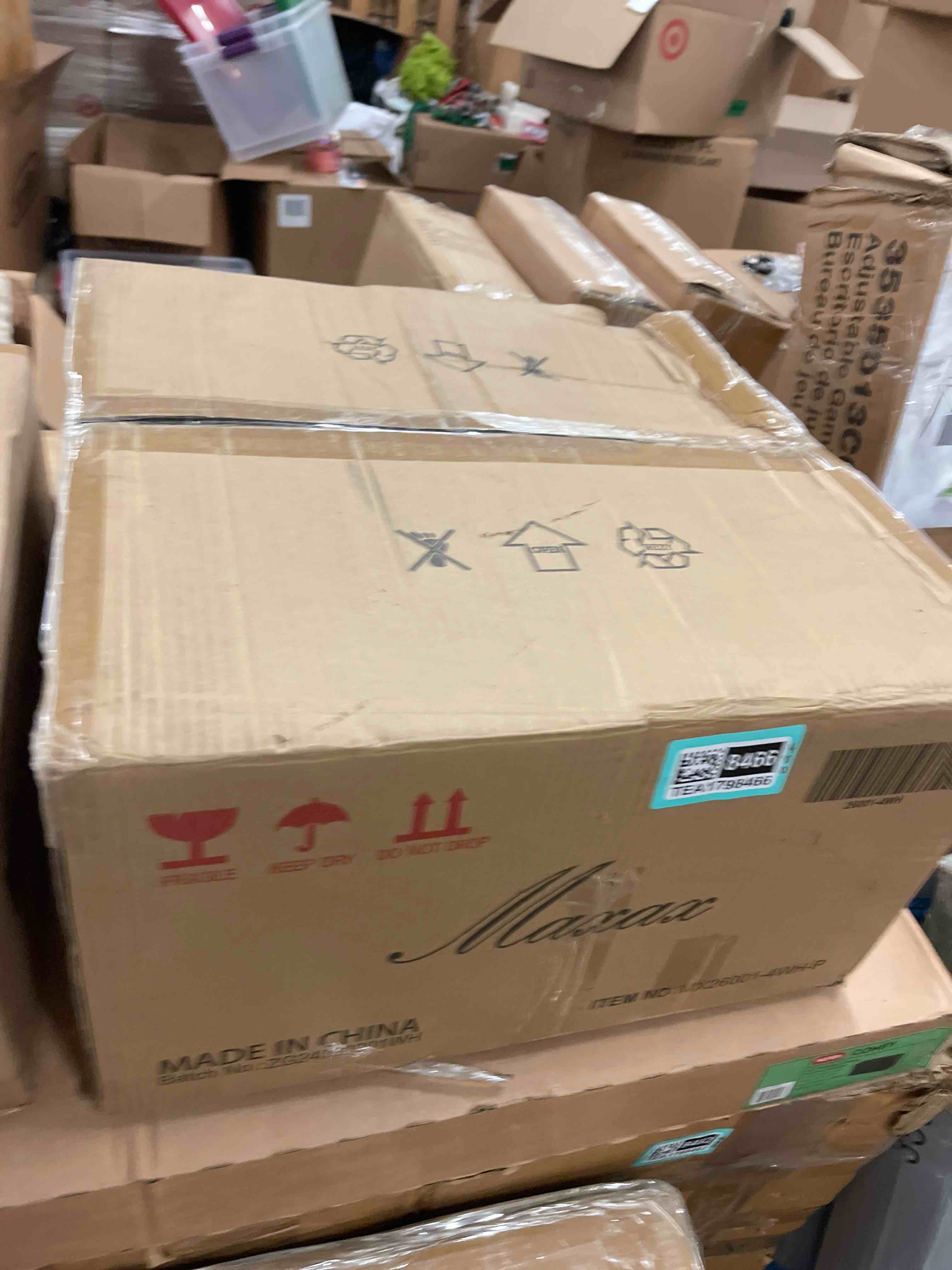 https://s3.amazonaws.com/lotting-images-prod/phillipi/TEA1798466_1759171327493.jpeg