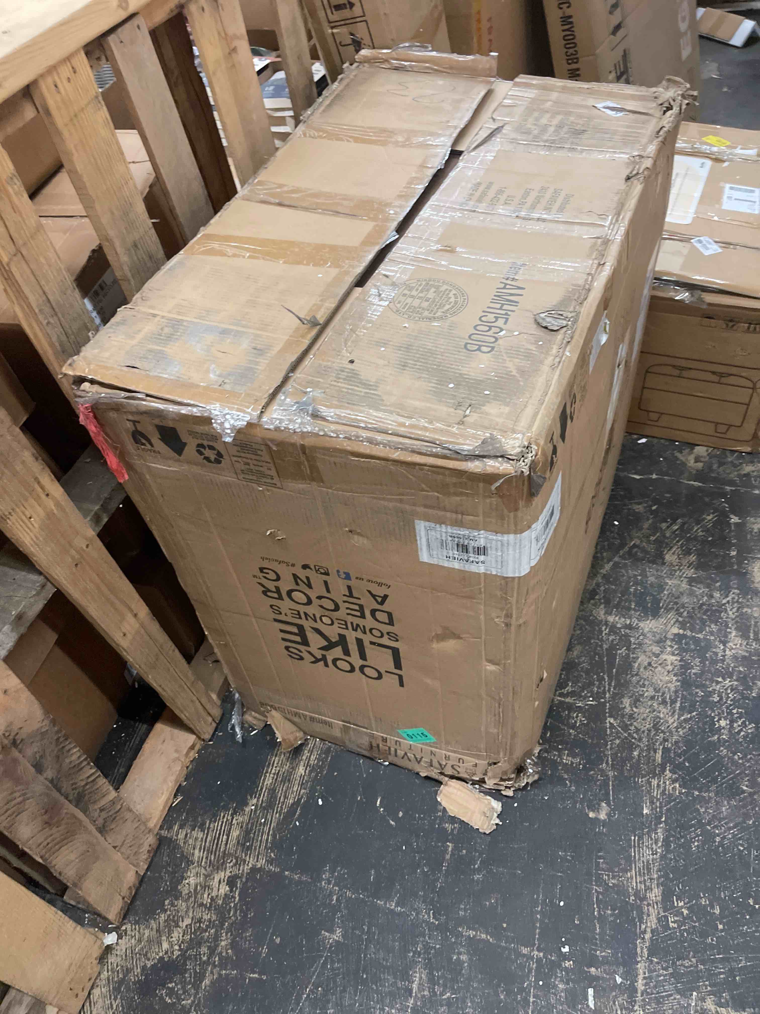 https://s3.amazonaws.com/lotting-images-prod/phillipi/TEA1798498_1759158921575.jpeg