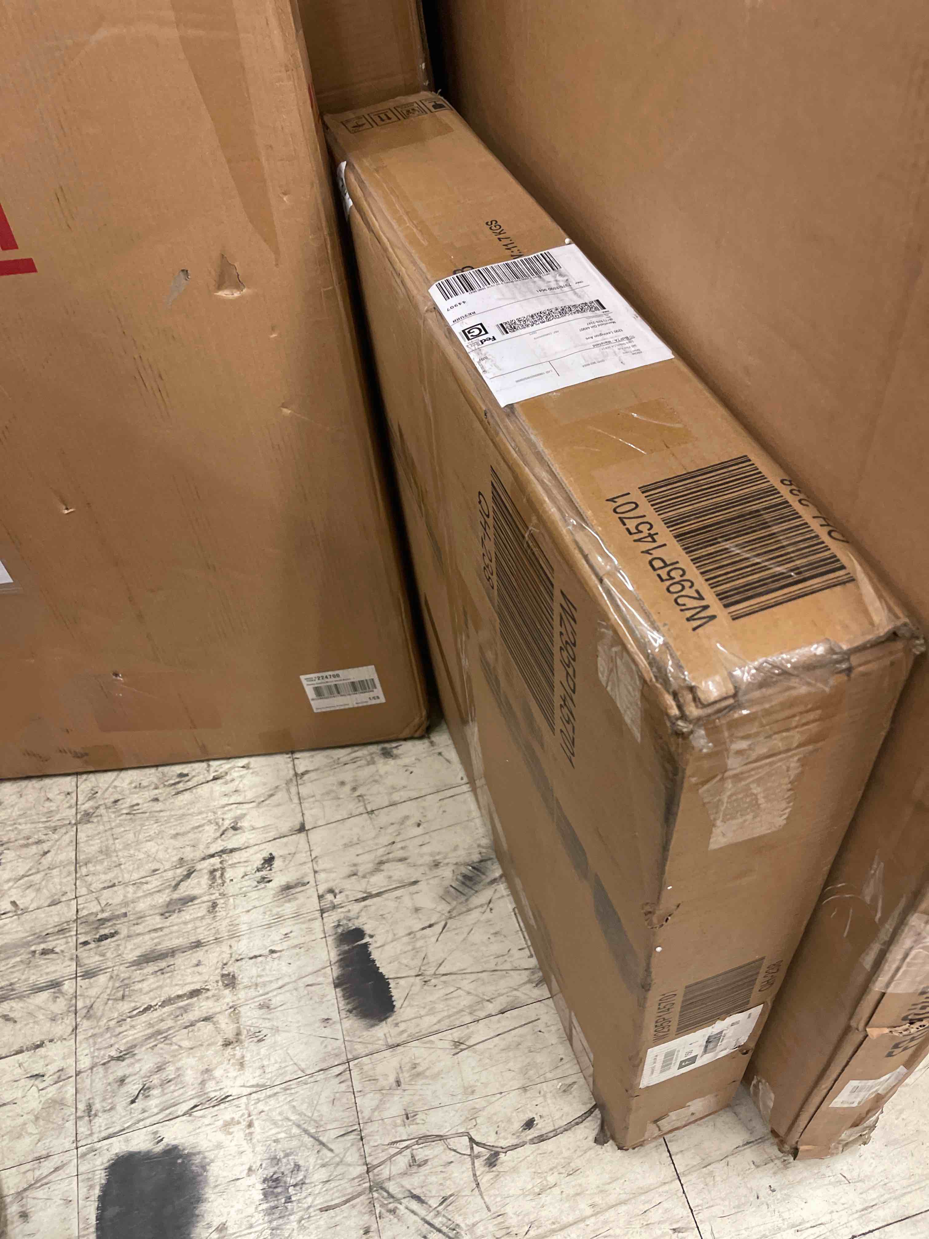 https://s3.amazonaws.com/lotting-images-prod/phillipi/TEA1798542_1759337152180.jpeg
