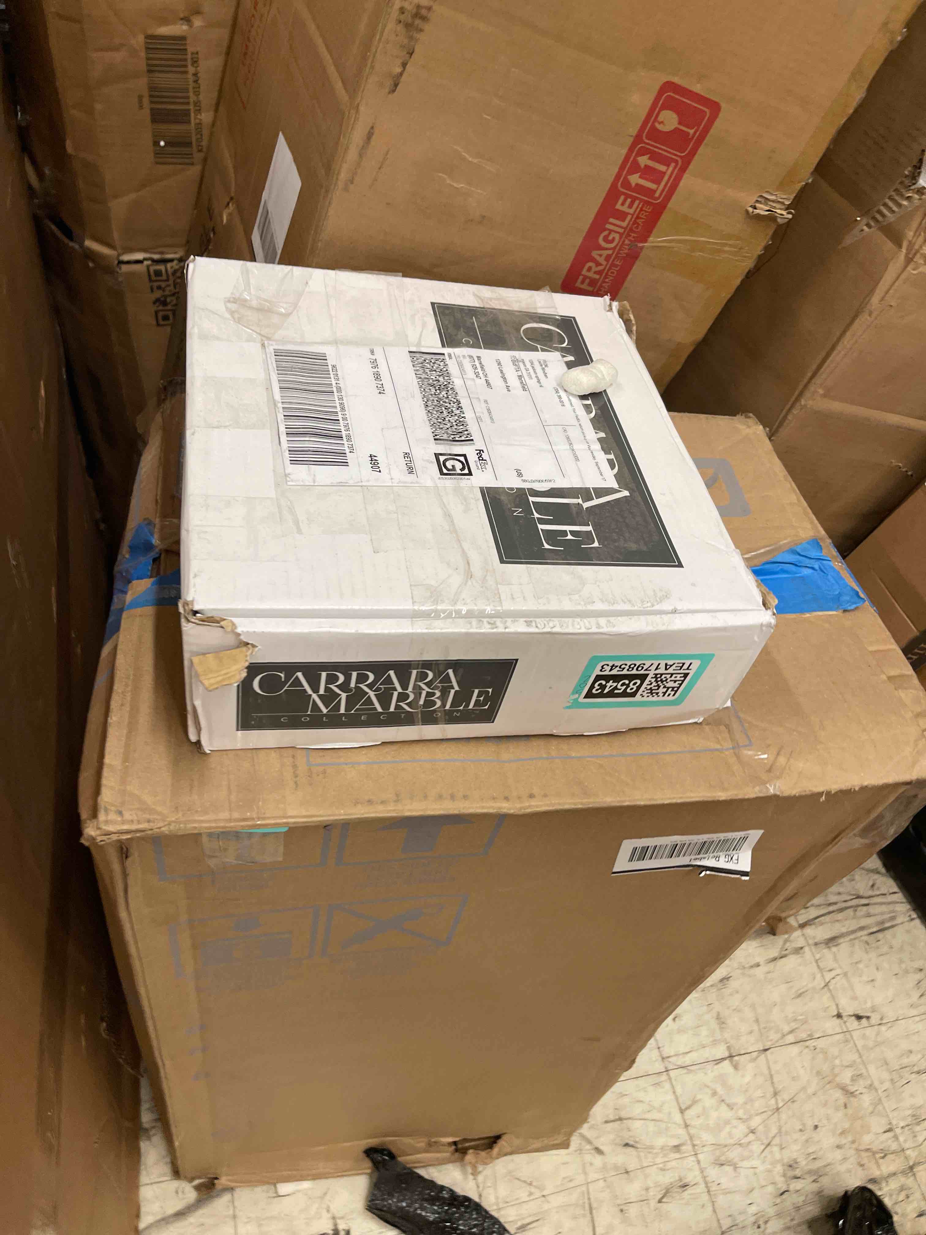 https://s3.amazonaws.com/lotting-images-prod/phillipi/TEA1798543_1759337073397.jpeg