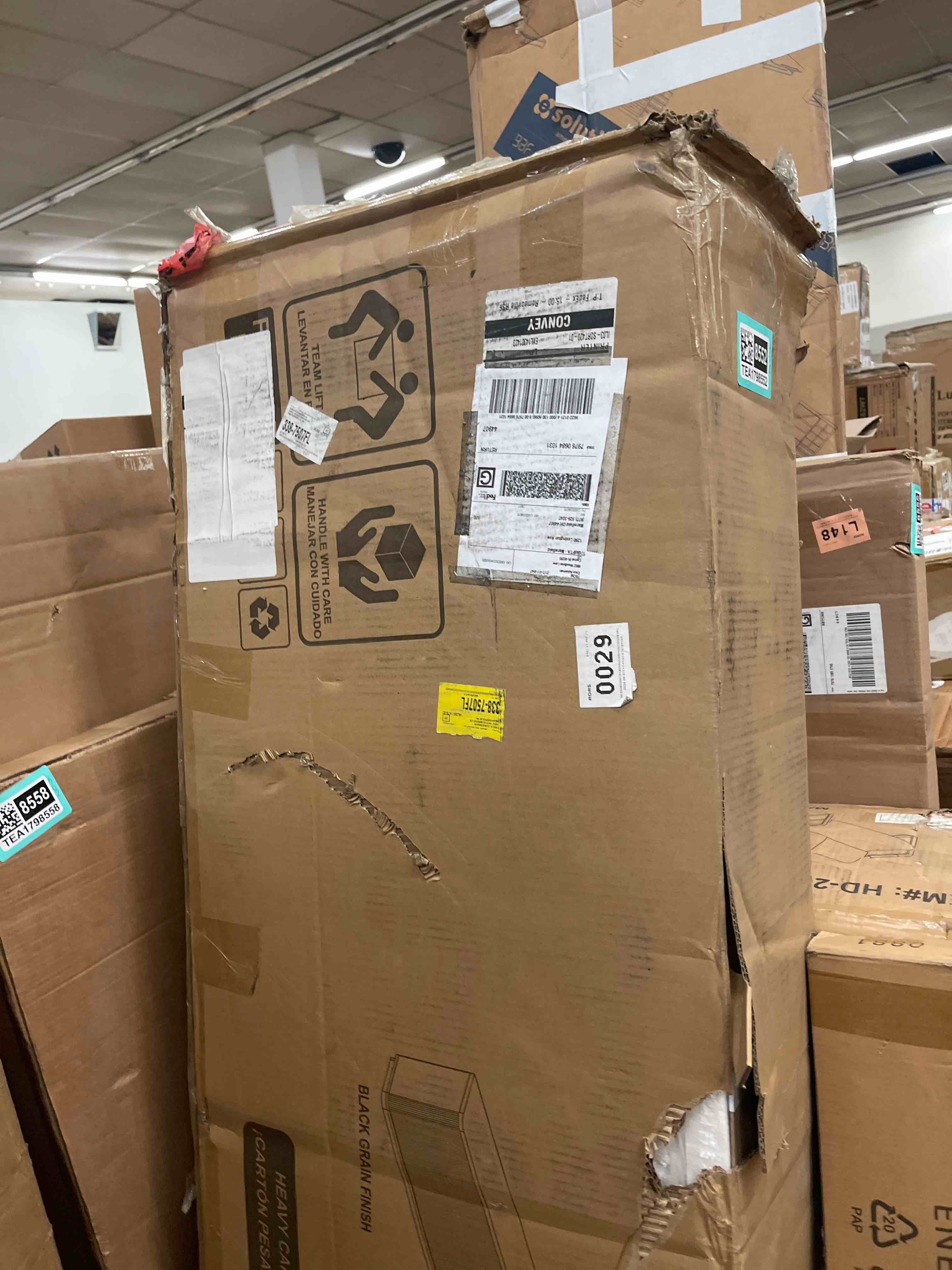 https://s3.amazonaws.com/lotting-images-prod/phillipi/TEA1798552_1759332528791.jpeg