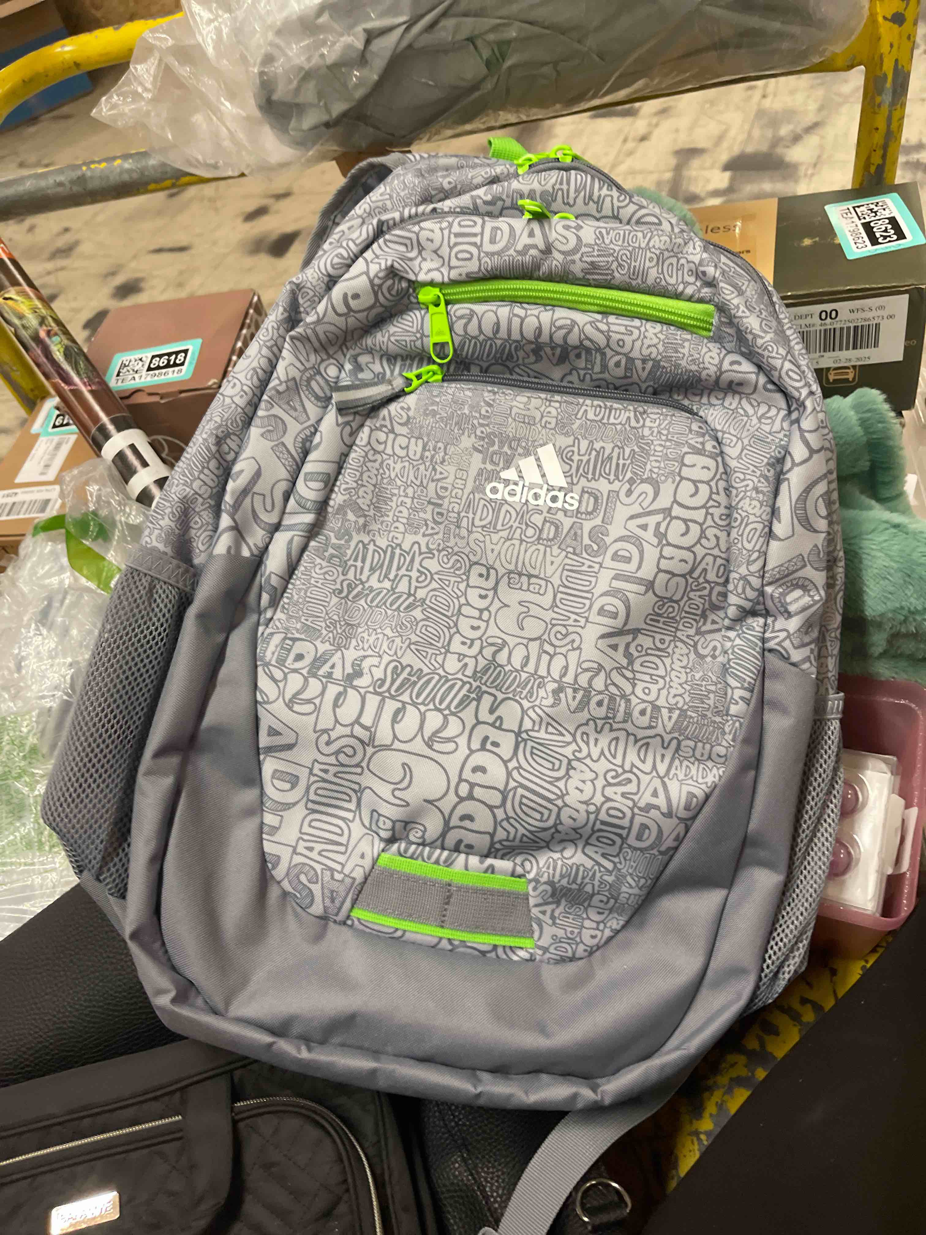 https://s3.amazonaws.com/lotting-images-prod/phillipi/TEA1798624_1759952192504.jpeg