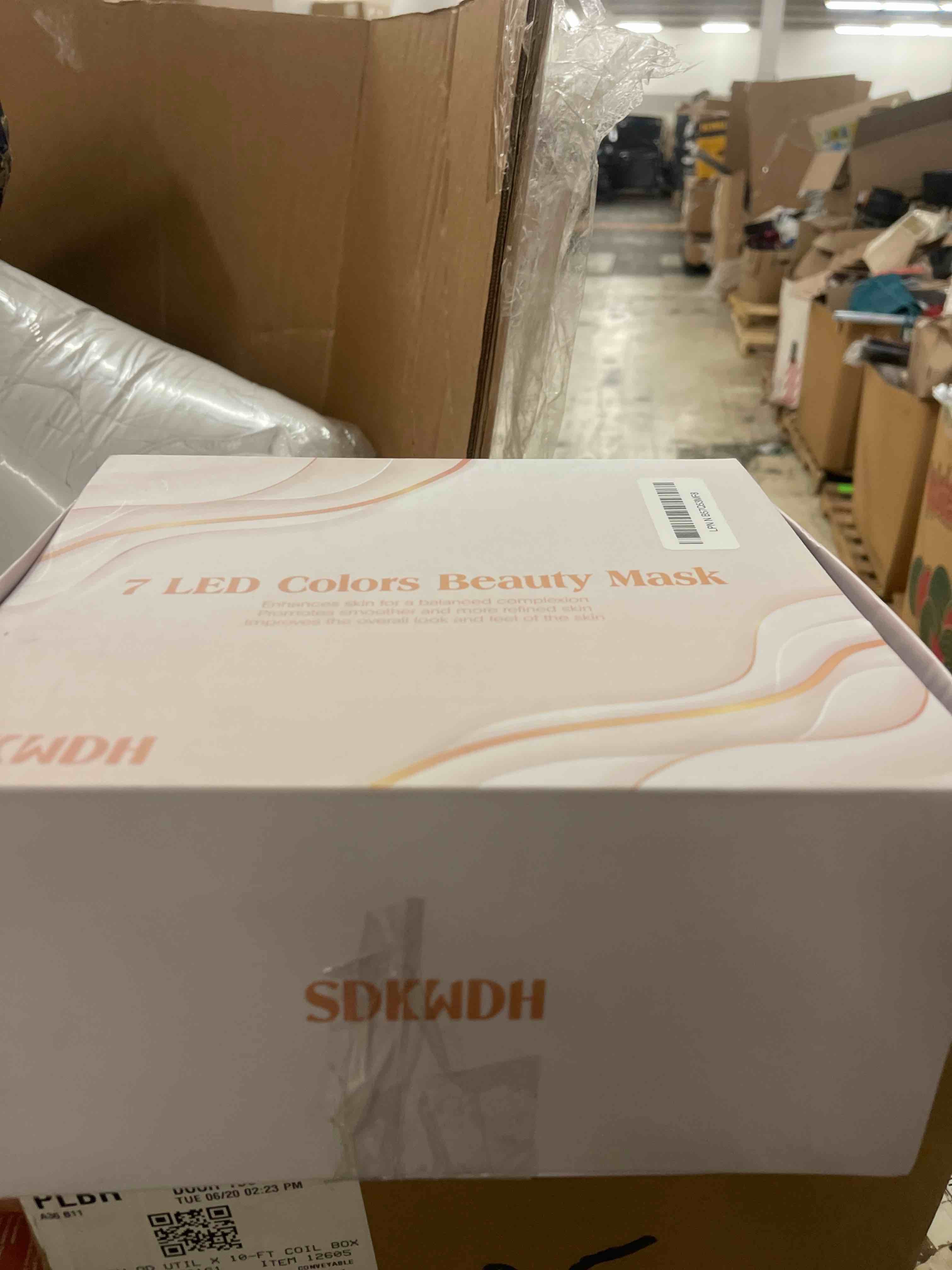 https://s3.amazonaws.com/lotting-images-prod/phillipi/TEA1798669_1760631400349.jpeg