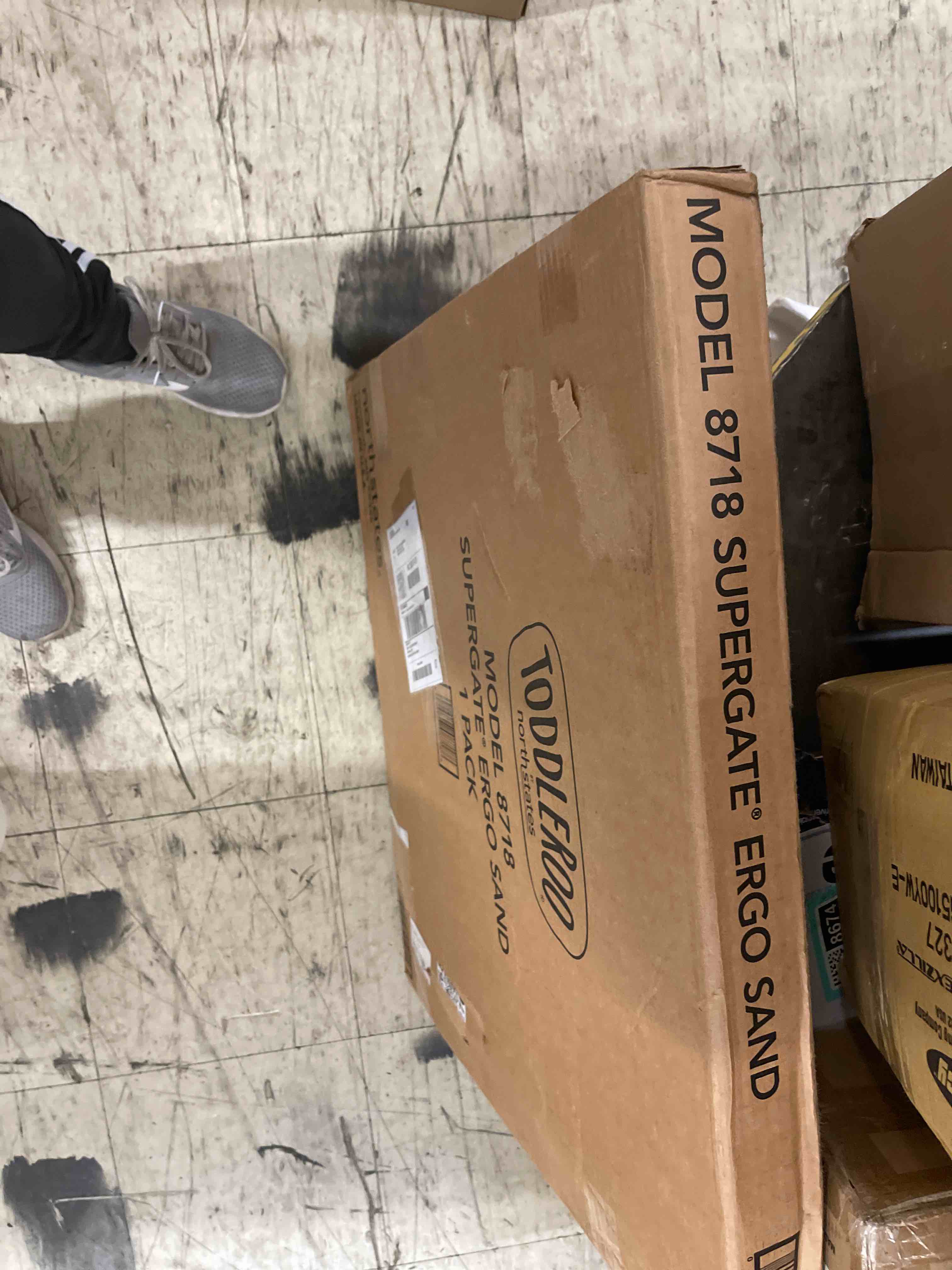 https://s3.amazonaws.com/lotting-images-prod/phillipi/TEA1798686_1760639638530.jpeg