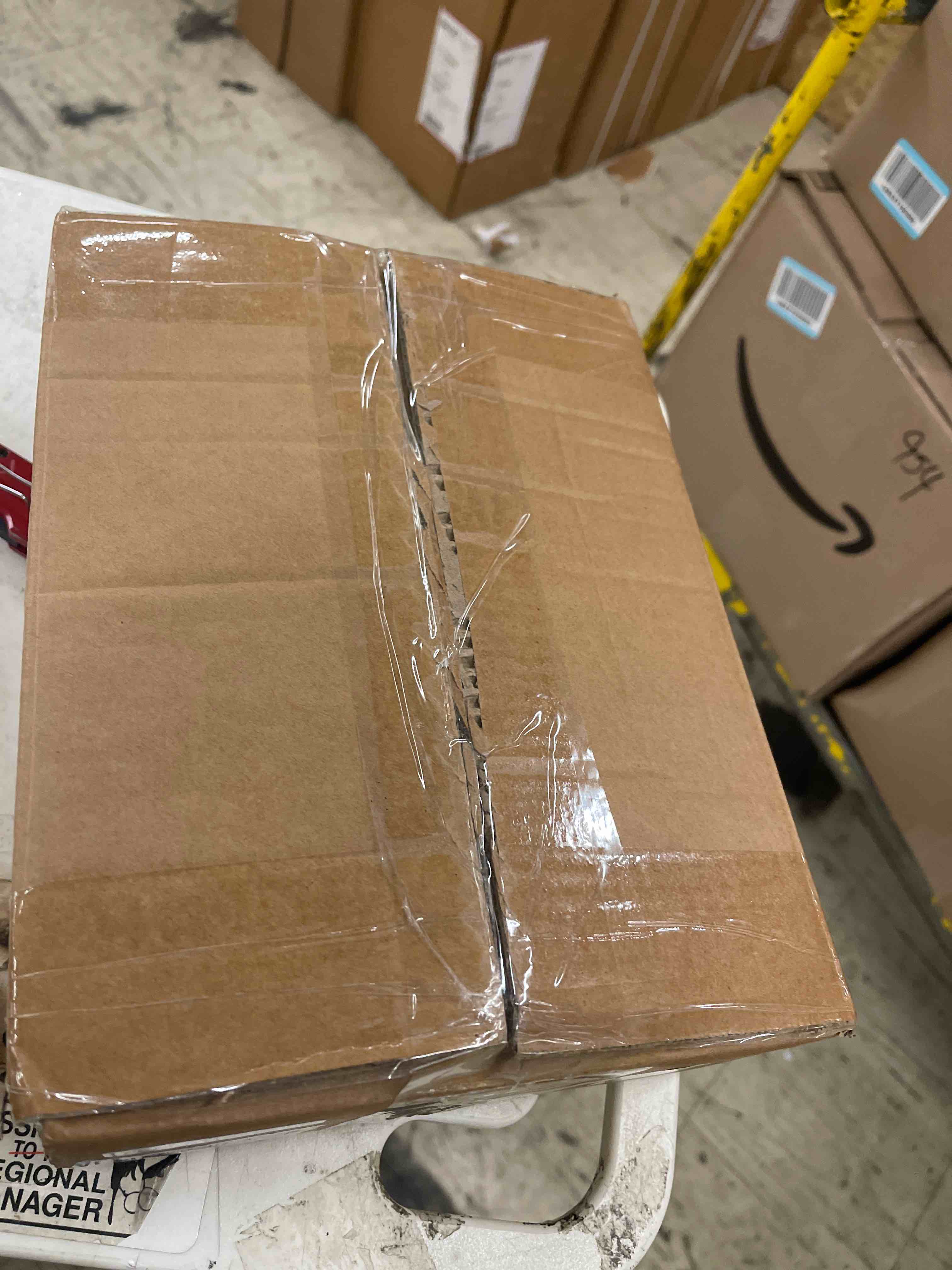 Condition photo showing New/Like New for VIVO Adjustable Under Desk and Wall PC Mount, Computer Case CPU Holder with Swivel Action and Secure Locking, White, MOUNT-PC01W