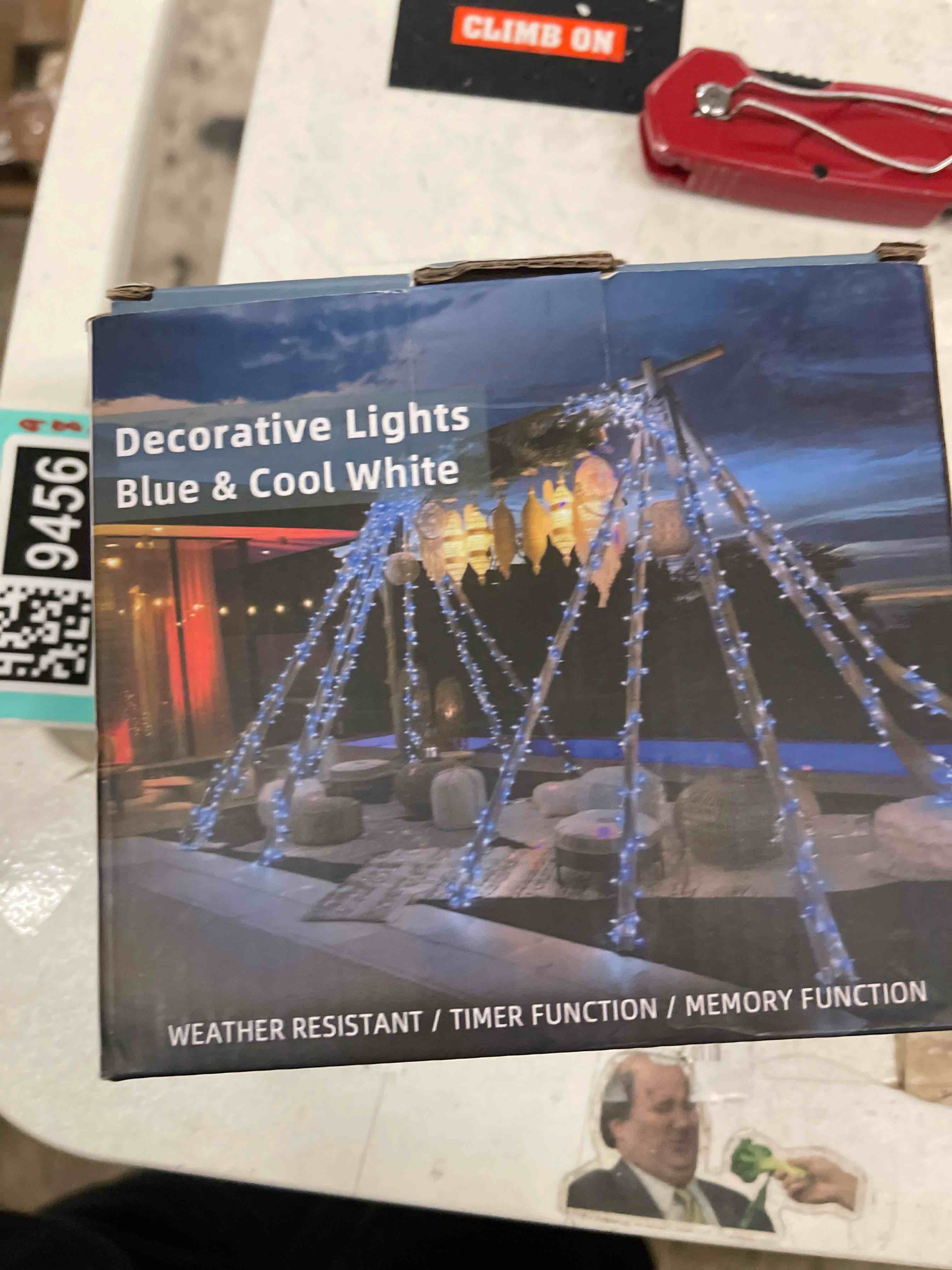 Condition photo showing New/Like New for Blue and White Christmas Lights Outdoor, 100FT 300 LED Christmas Tree Lights with 8 Modes Waterproof, Connectable Green Wire String Twinkle Lights for Indoor Patio Garden Xmas Party Decorations