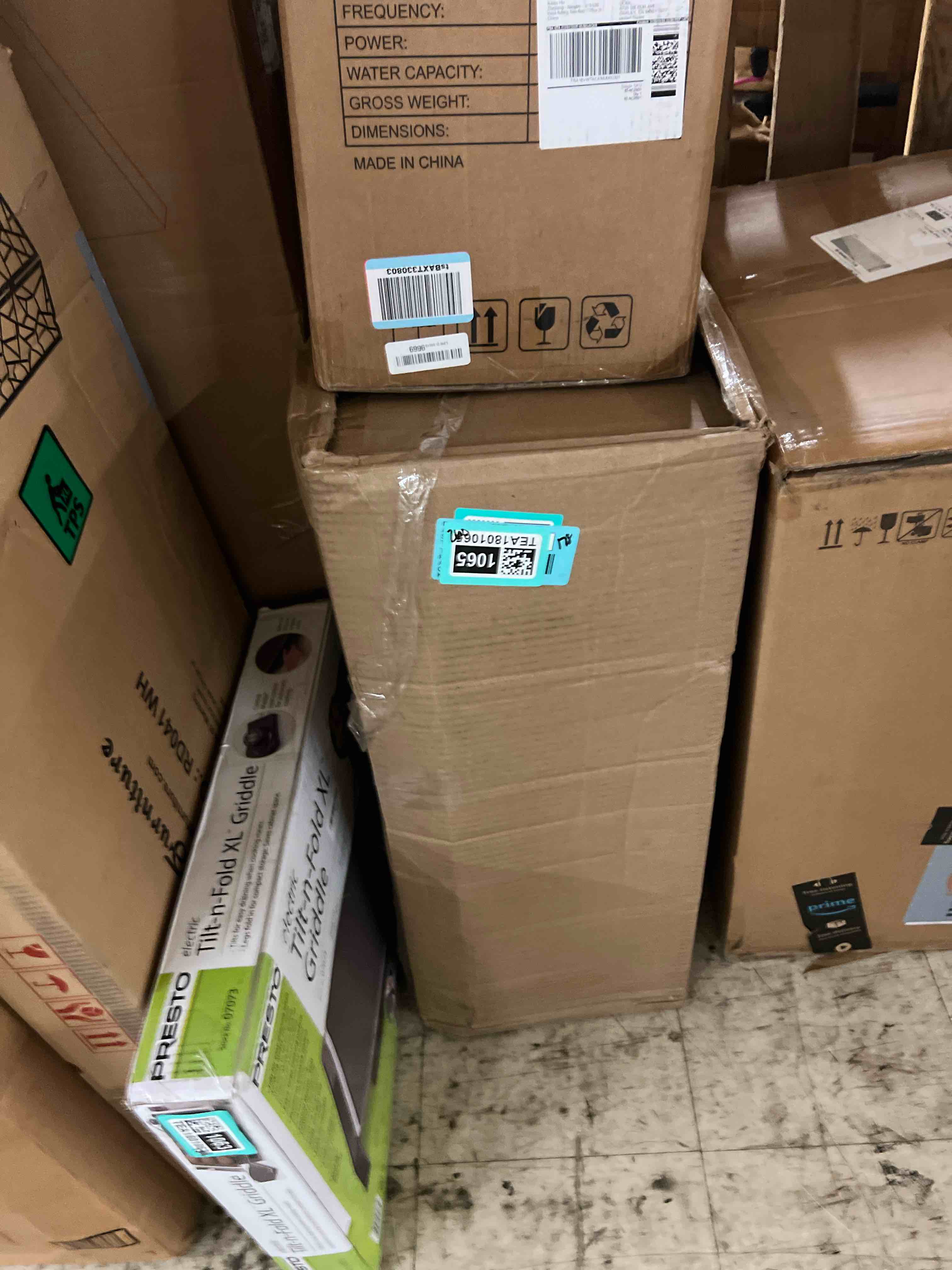 https://s3.amazonaws.com/lotting-images-prod/phillipi/TEA1801065_1755709014820.jpeg