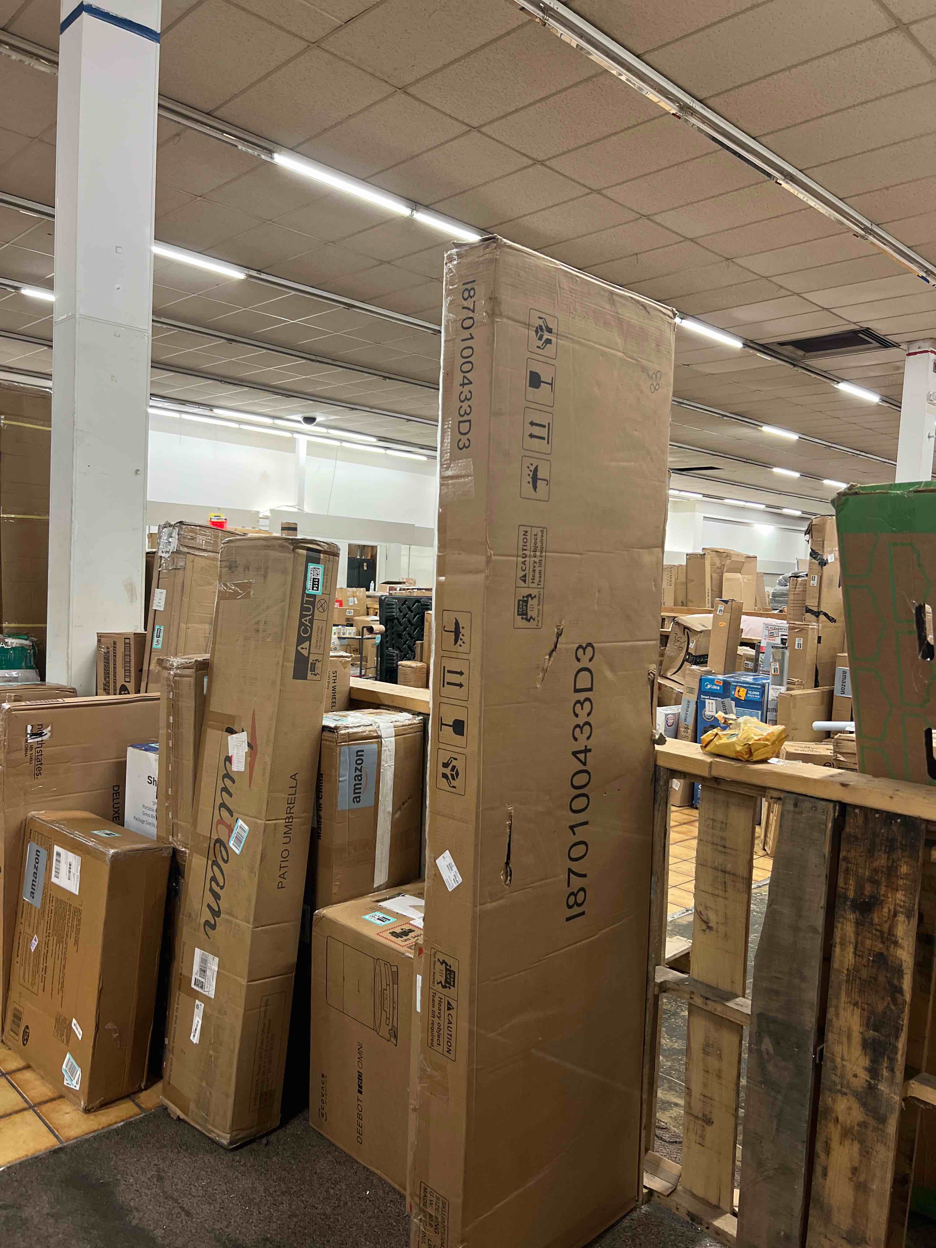 https://s3.amazonaws.com/lotting-images-prod/phillipi/TEA1801112_1755717021474.jpeg