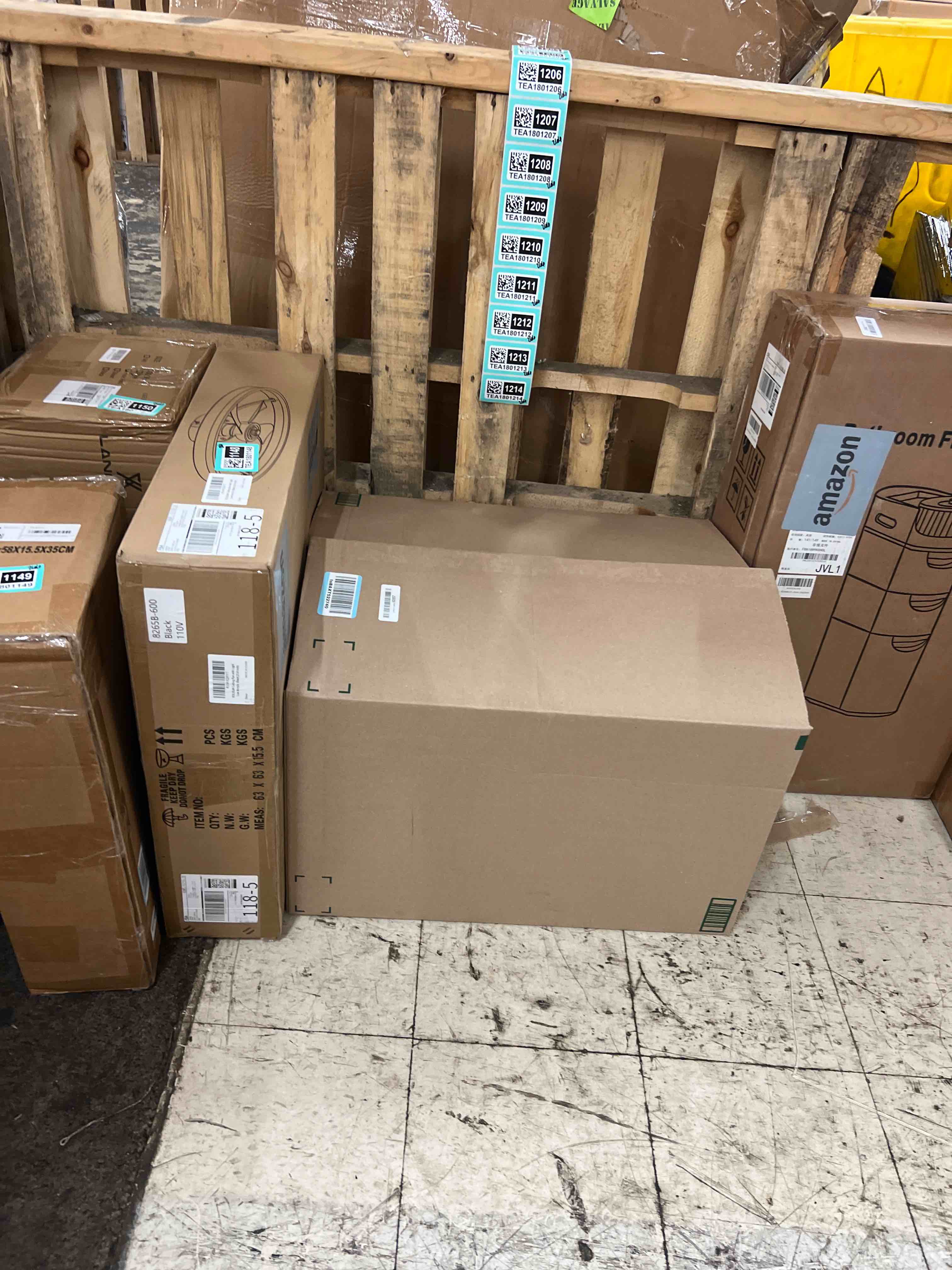 https://s3.amazonaws.com/lotting-images-prod/phillipi/TEA1801147_1755803892980.jpeg