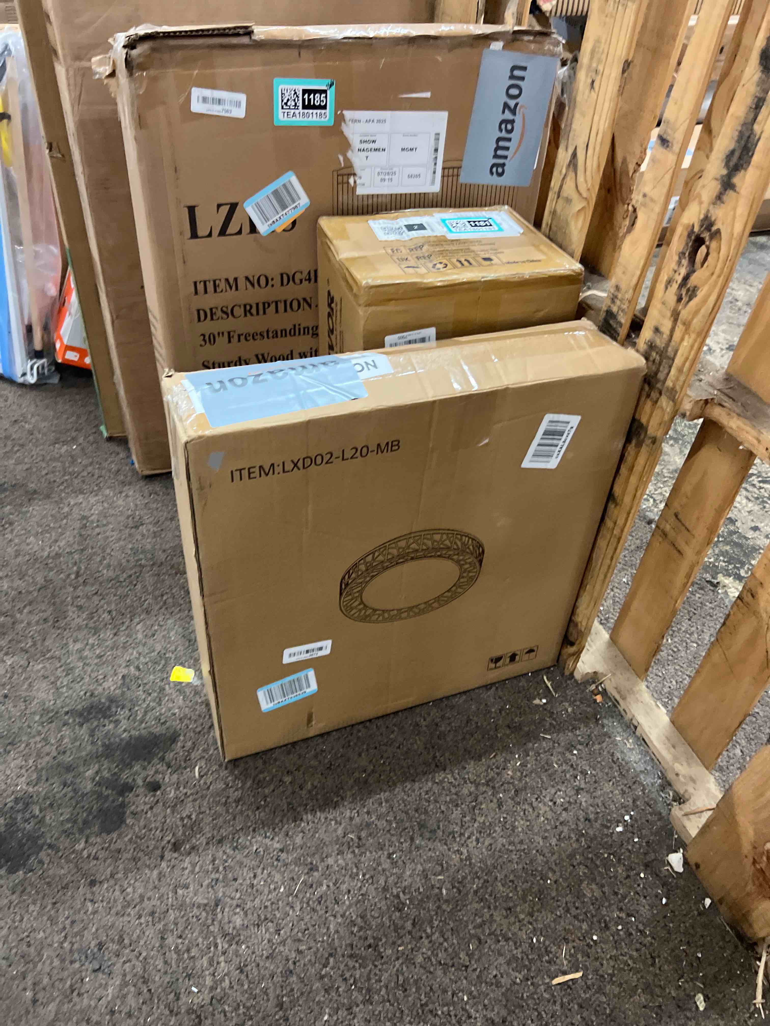 https://s3.amazonaws.com/lotting-images-prod/phillipi/TEA1801180_1755798154716.jpeg