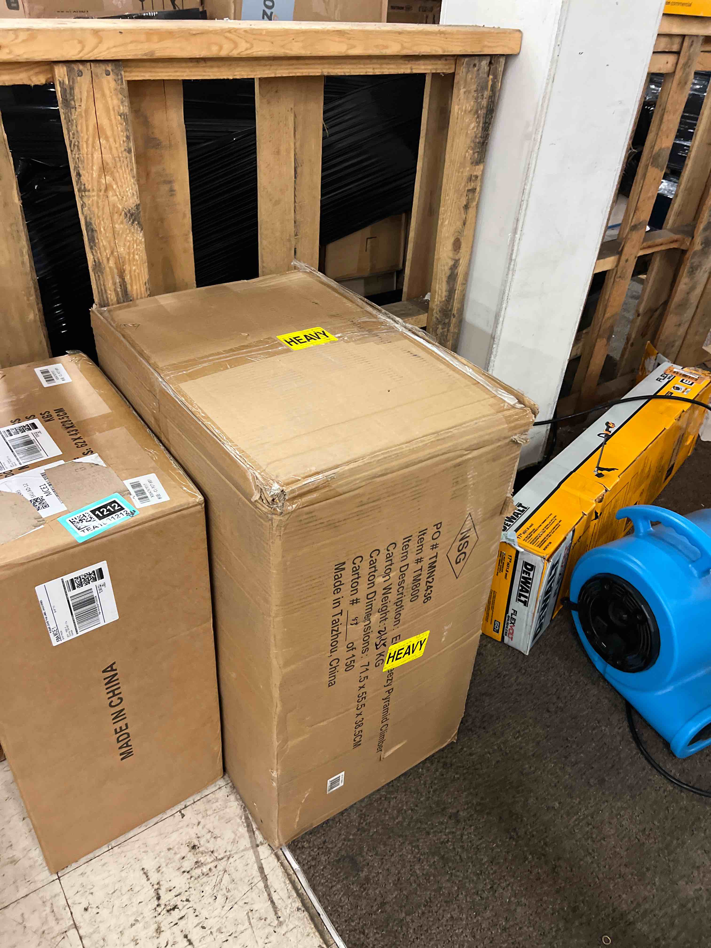 https://s3.amazonaws.com/lotting-images-prod/phillipi/TEA1801211_1755804089470.jpeg