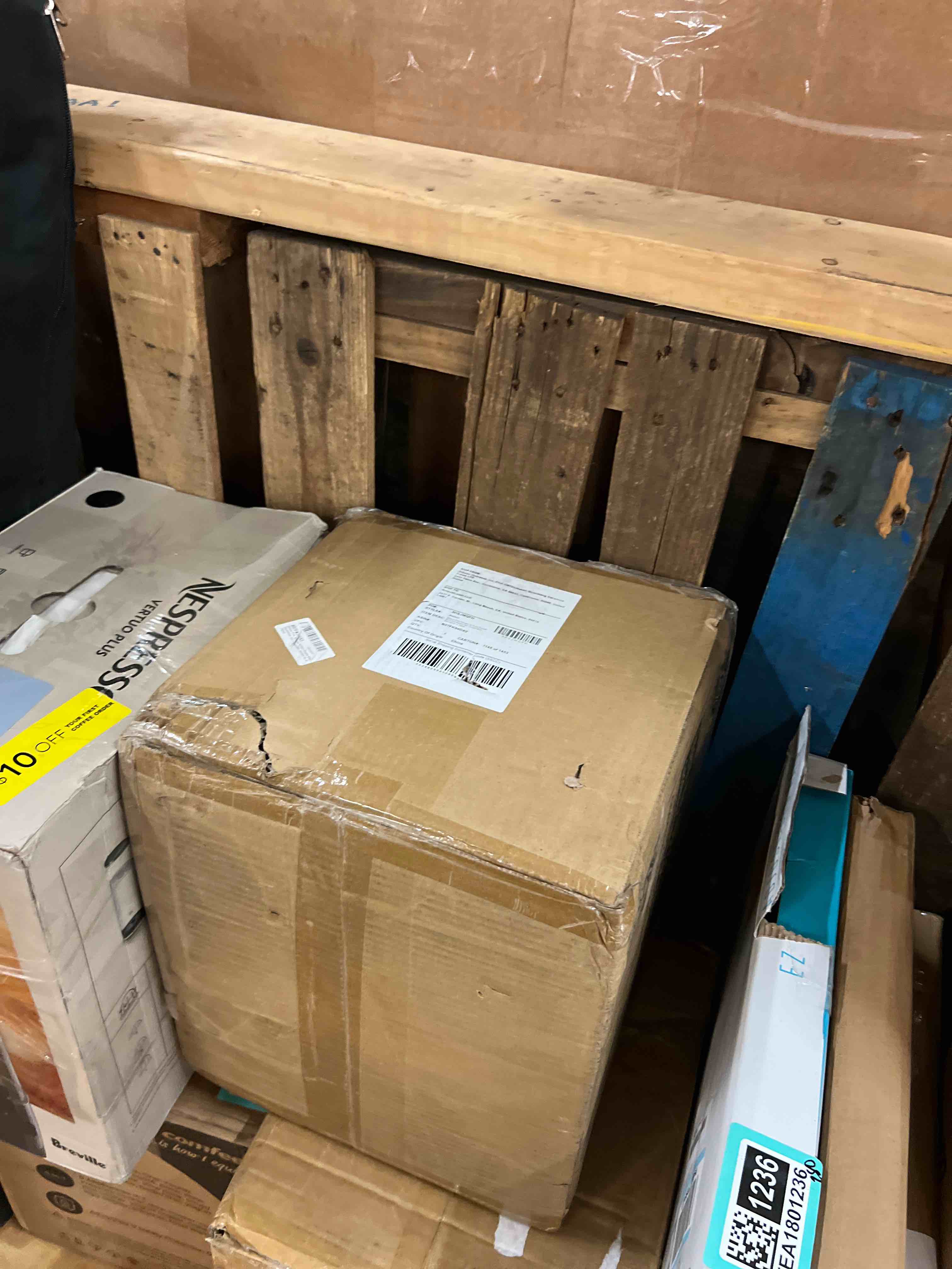 https://s3.amazonaws.com/lotting-images-prod/phillipi/TEA1801229_1755888015566.jpeg
