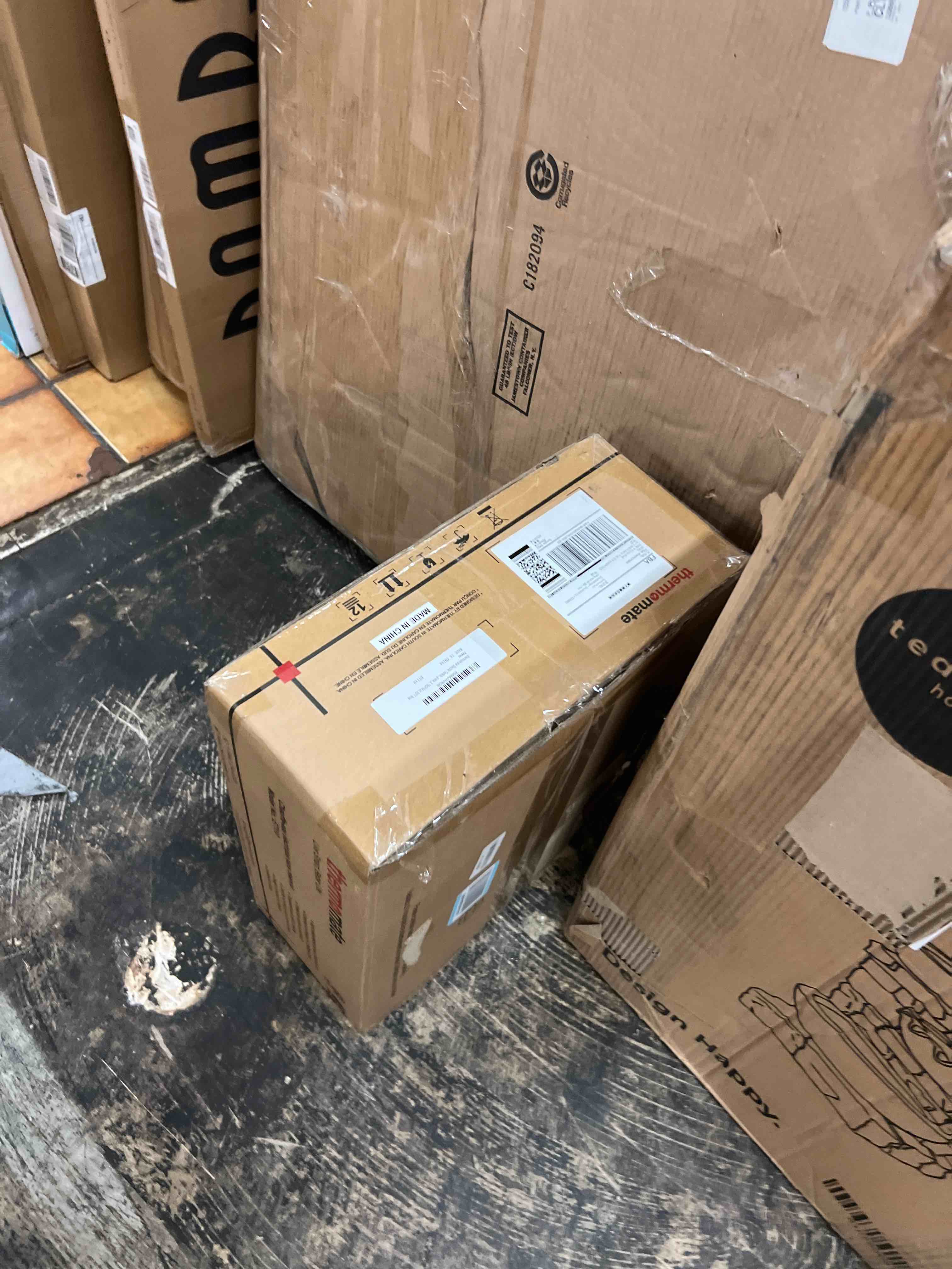 https://s3.amazonaws.com/lotting-images-prod/phillipi/TEA1801266_1755891173058.jpeg