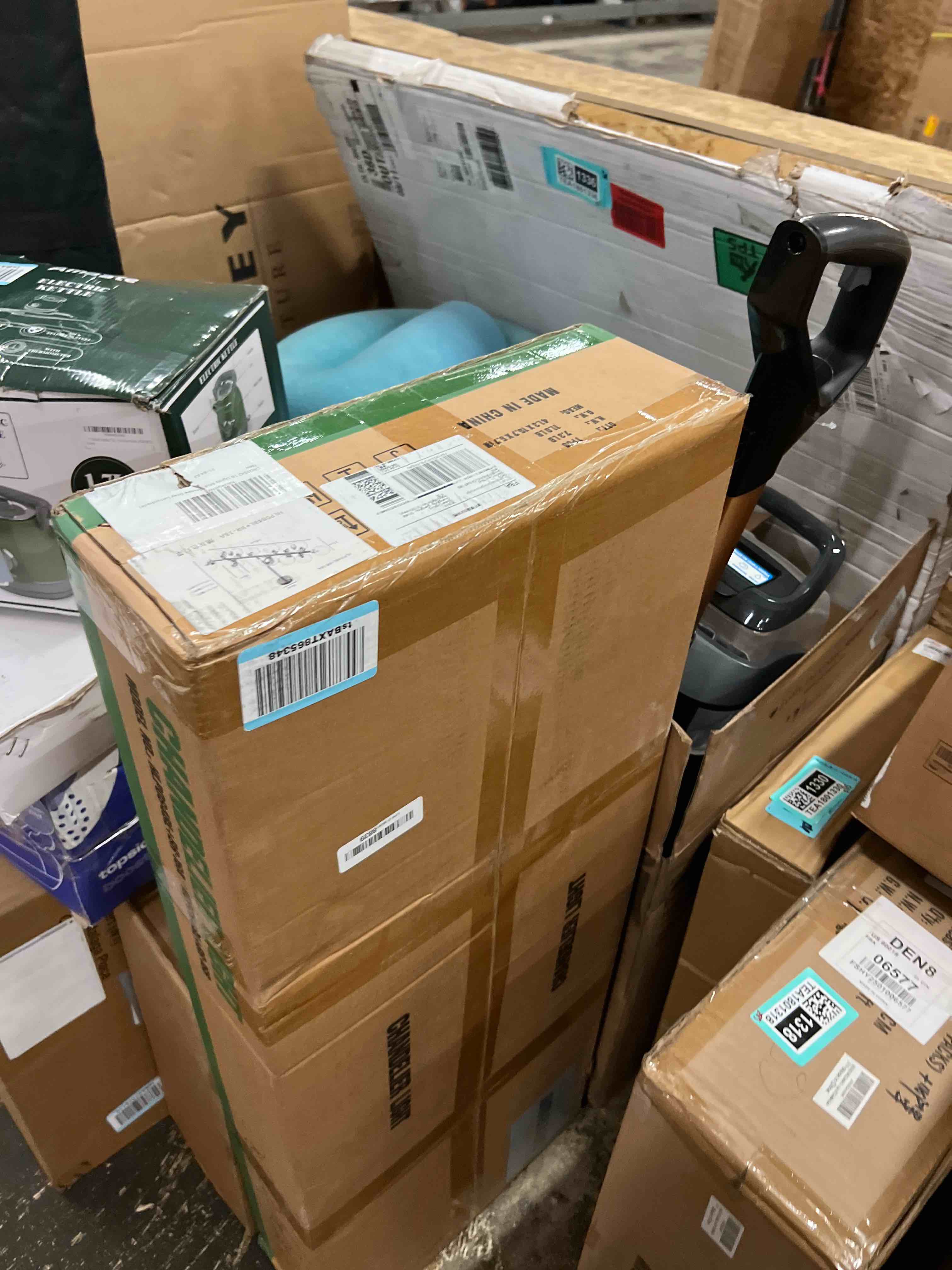 https://s3.amazonaws.com/lotting-images-prod/phillipi/TEA1801319_1756404589370.jpeg