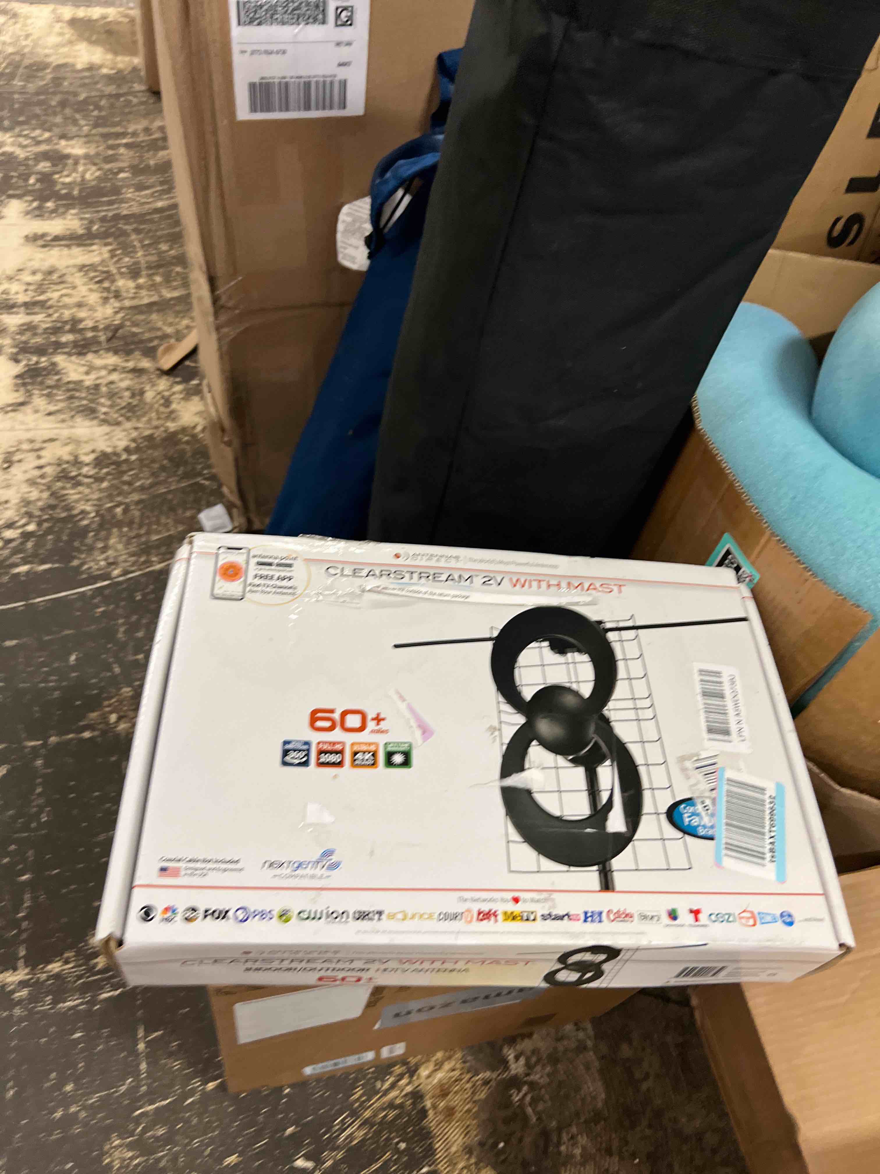 https://s3.amazonaws.com/lotting-images-prod/phillipi/TEA1801328_1756399892391.jpeg