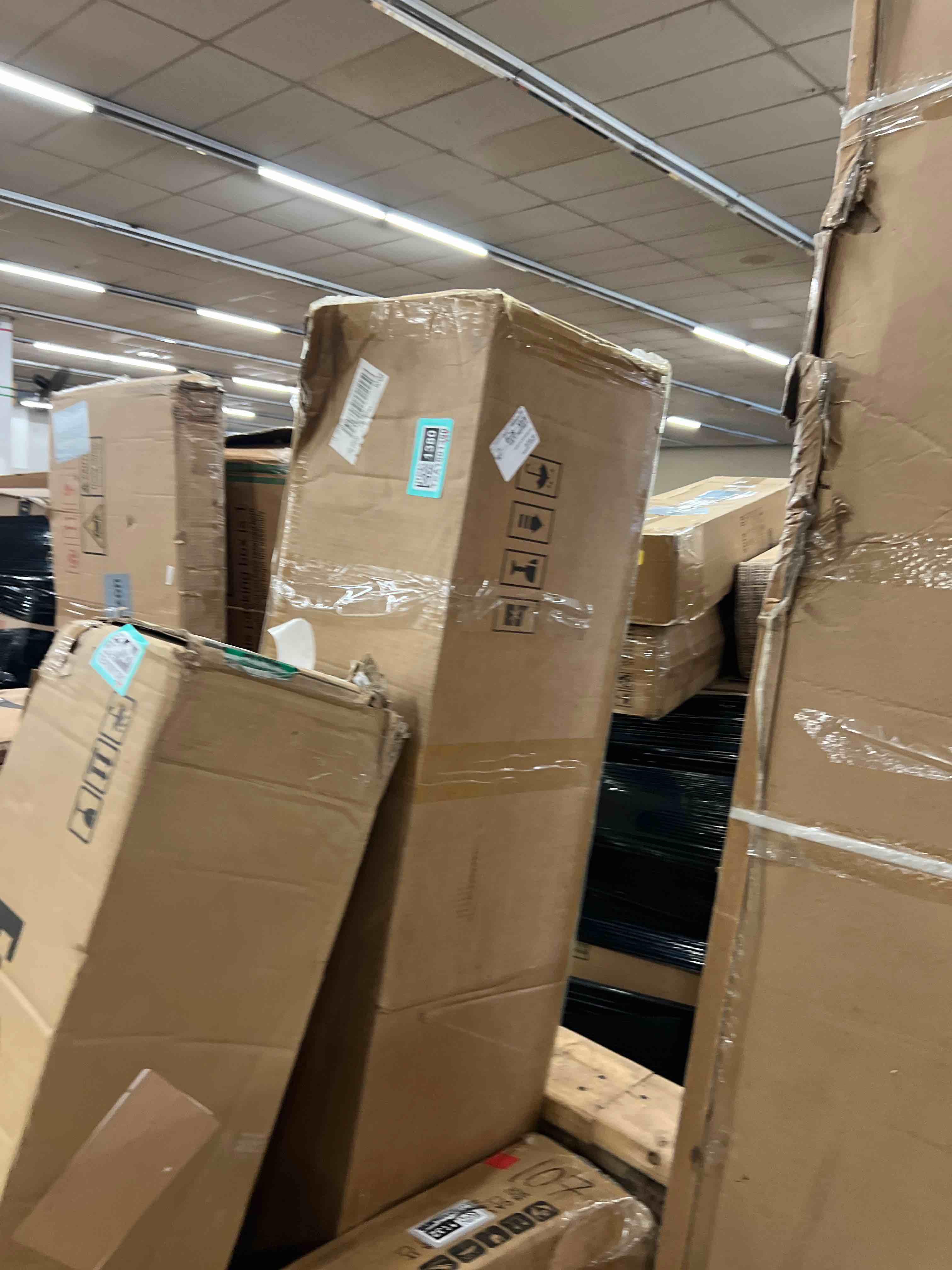 https://s3.amazonaws.com/lotting-images-prod/phillipi/TEA1801380_1756140832780.jpeg