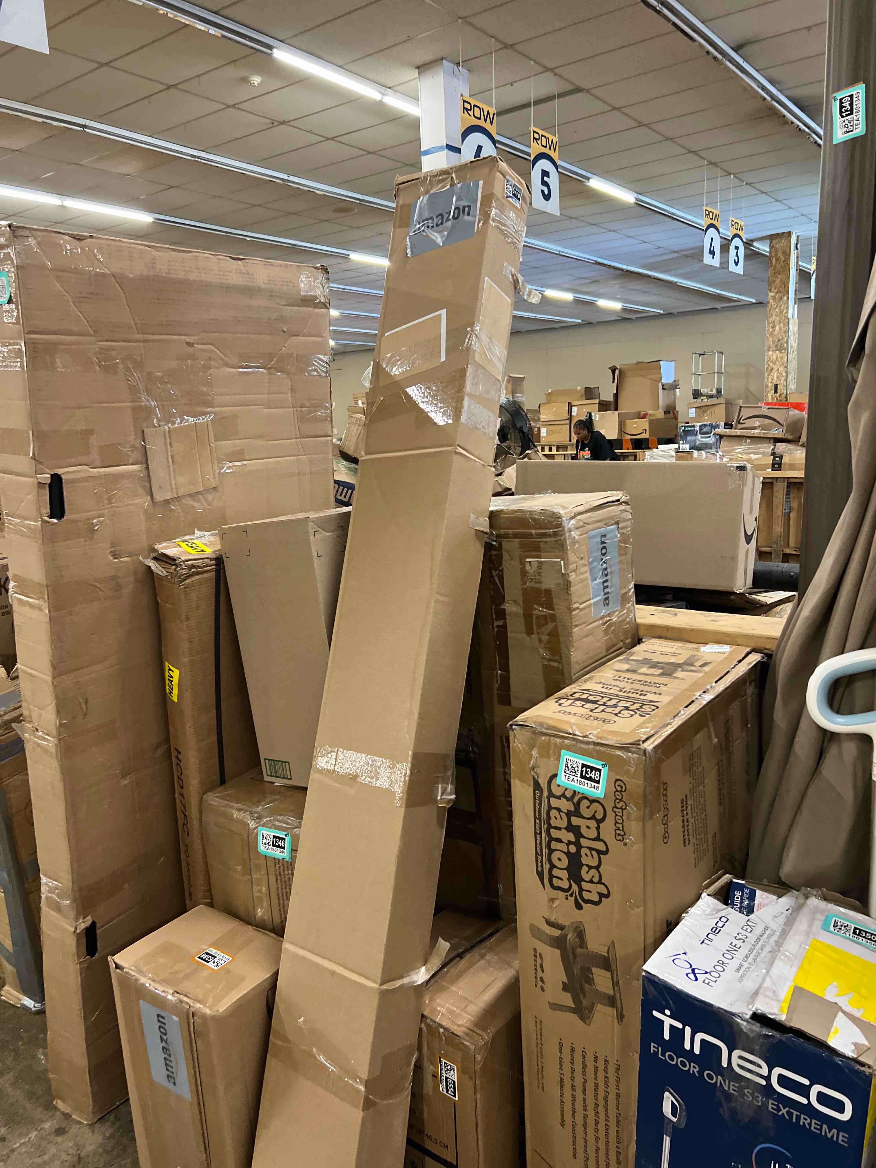 https://s3.amazonaws.com/lotting-images-prod/phillipi/TEA1801402_1756139007529.jpeg