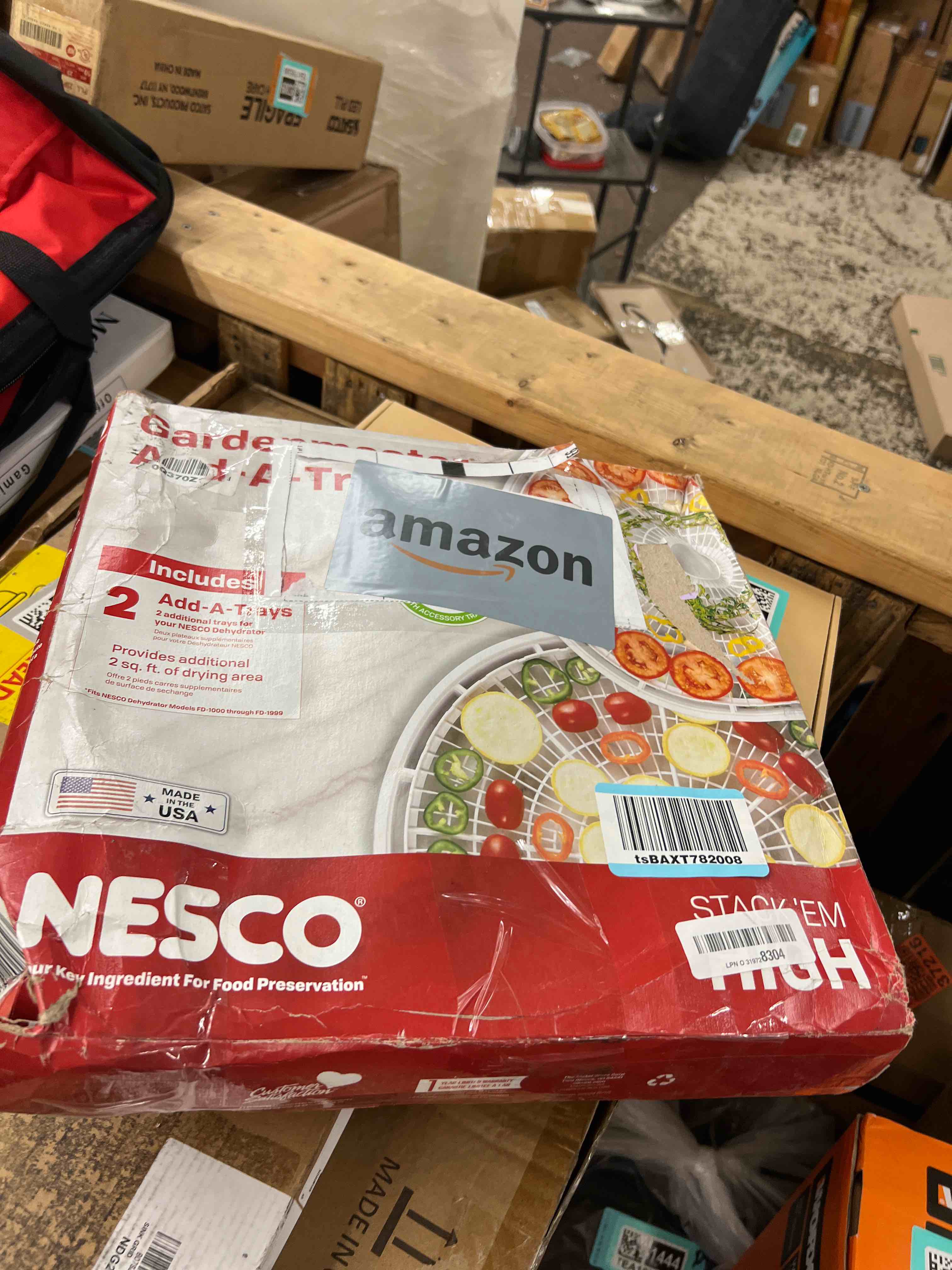 https://s3.amazonaws.com/lotting-images-prod/phillipi/TEA1801416_1756213809943.jpeg