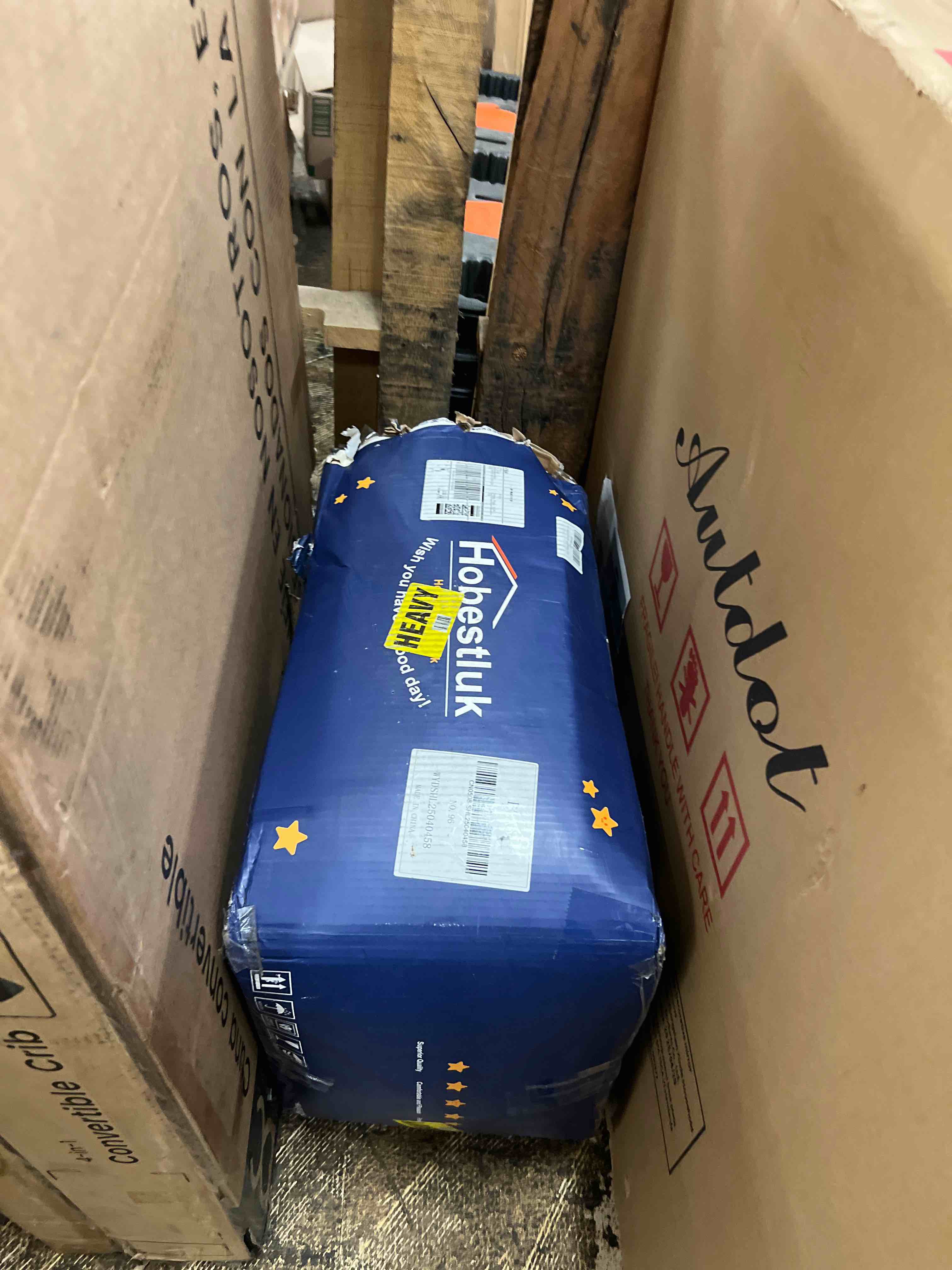 https://s3.amazonaws.com/lotting-images-prod/phillipi/TEA1801463_1756217094597.jpeg