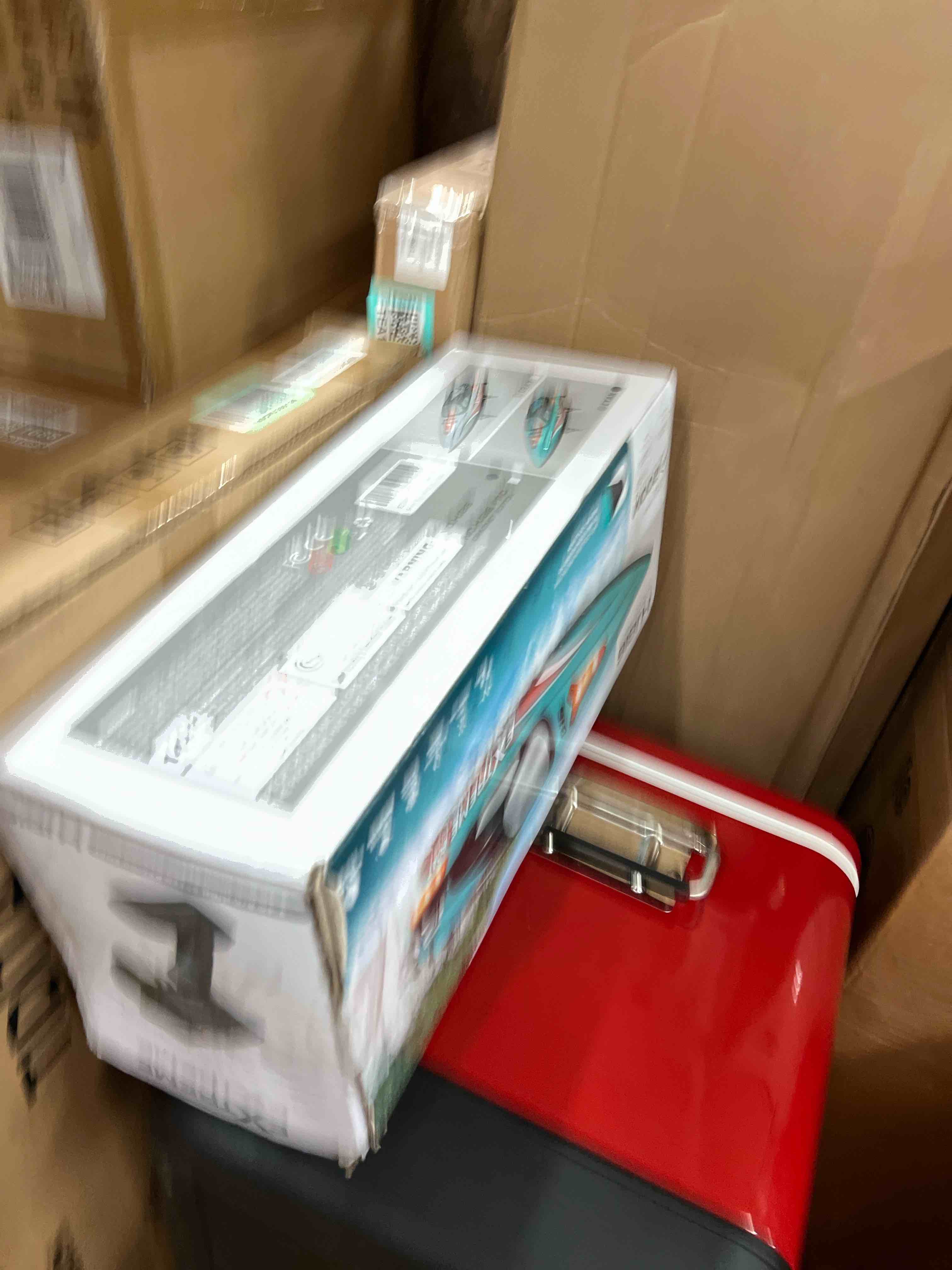 https://s3.amazonaws.com/lotting-images-prod/phillipi/TEA1801502_1756258229388.jpeg