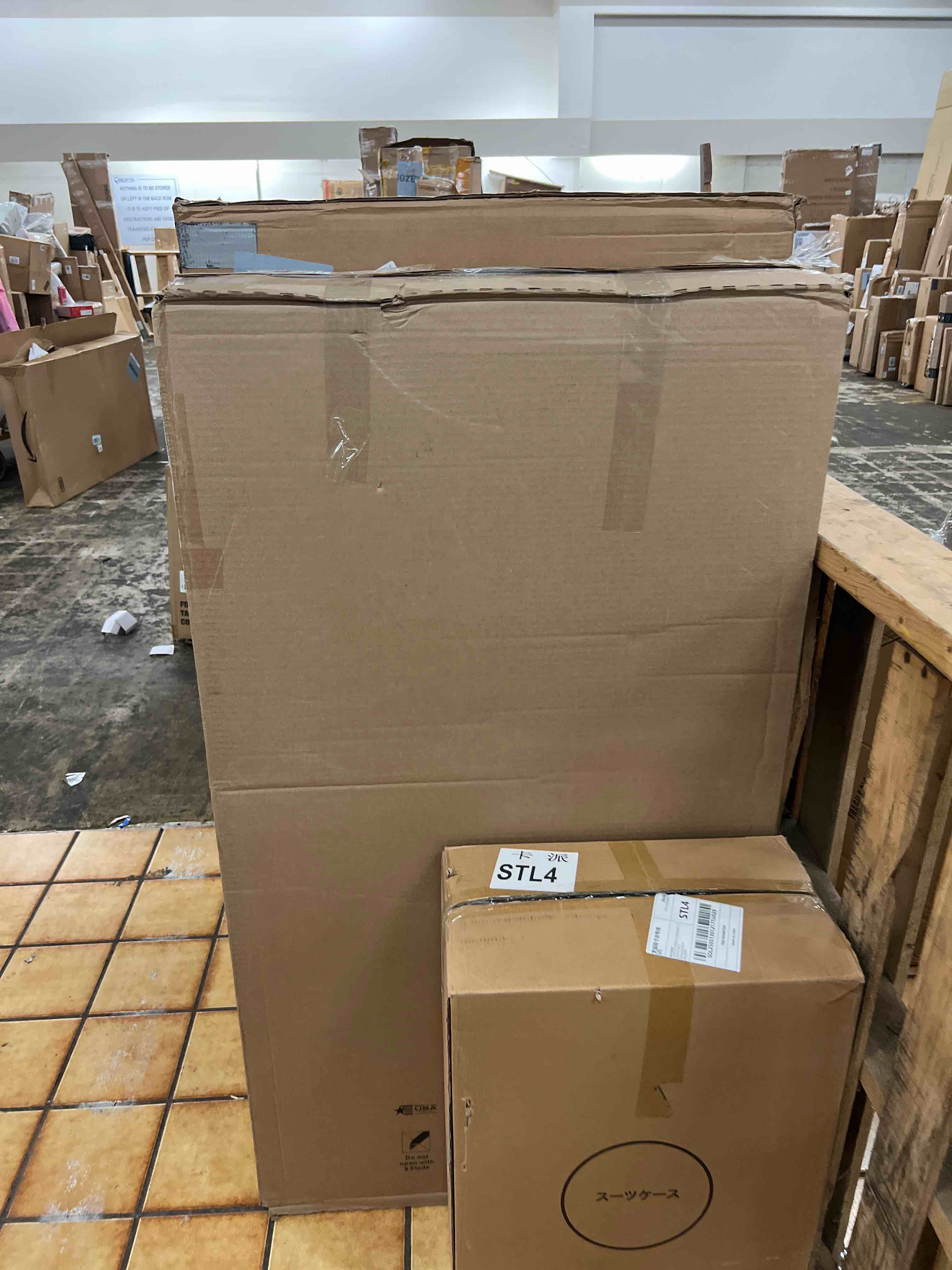 https://s3.amazonaws.com/lotting-images-prod/phillipi/TEA1801509_1756253379591.jpeg