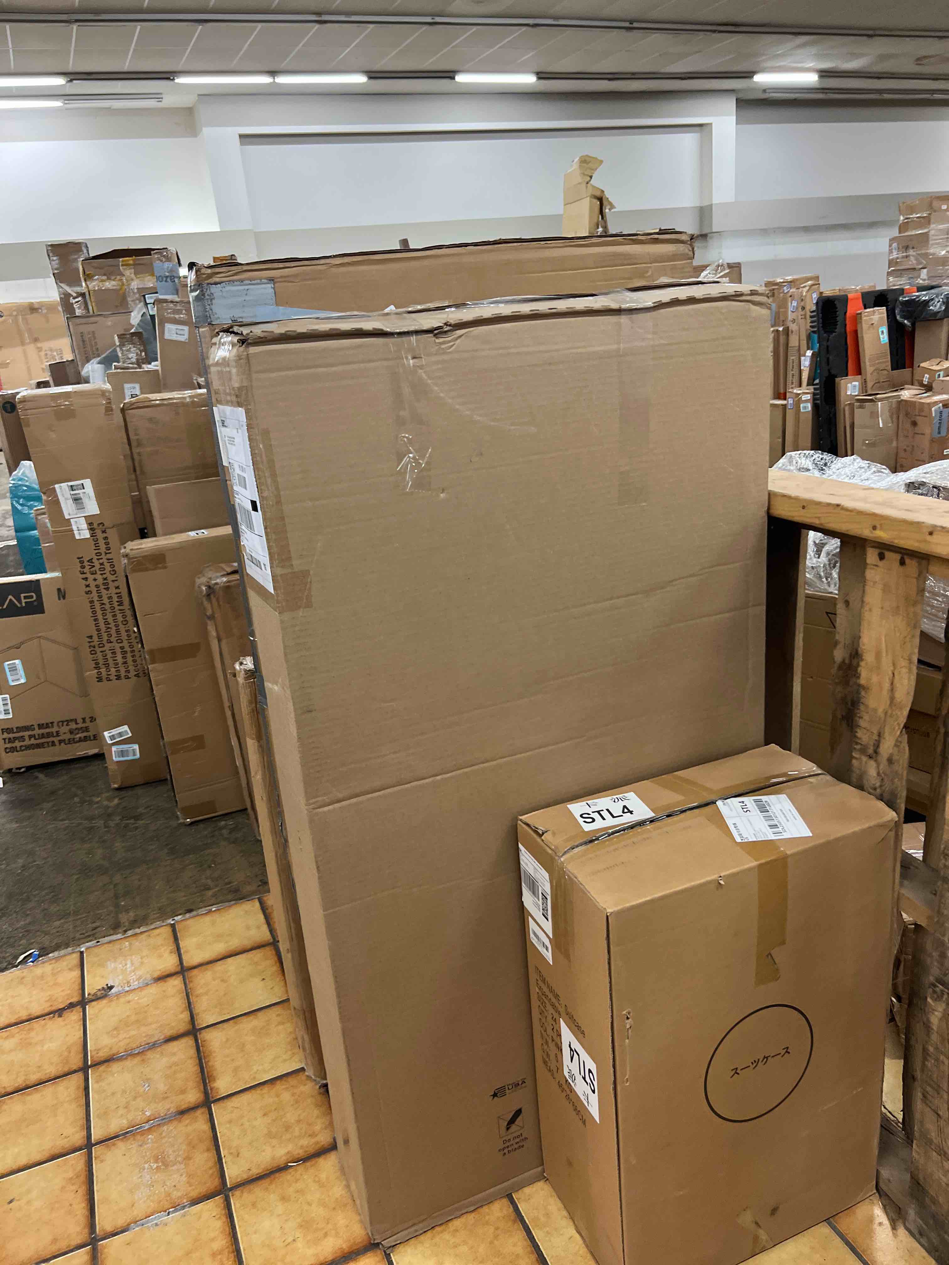 https://s3.amazonaws.com/lotting-images-prod/phillipi/TEA1801509_1756253381116.jpeg