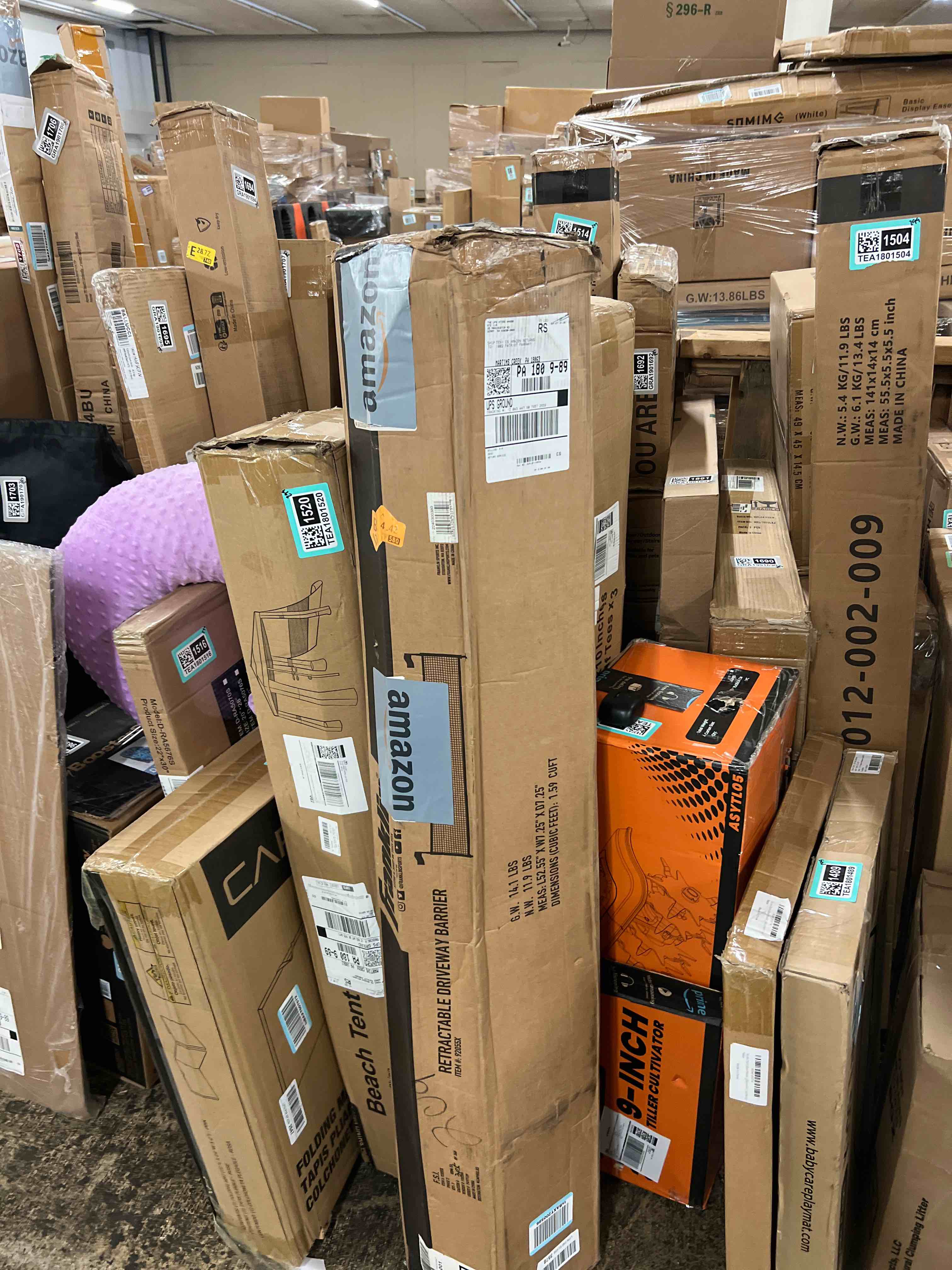 https://s3.amazonaws.com/lotting-images-prod/phillipi/TEA1801533_1756306530438.jpeg