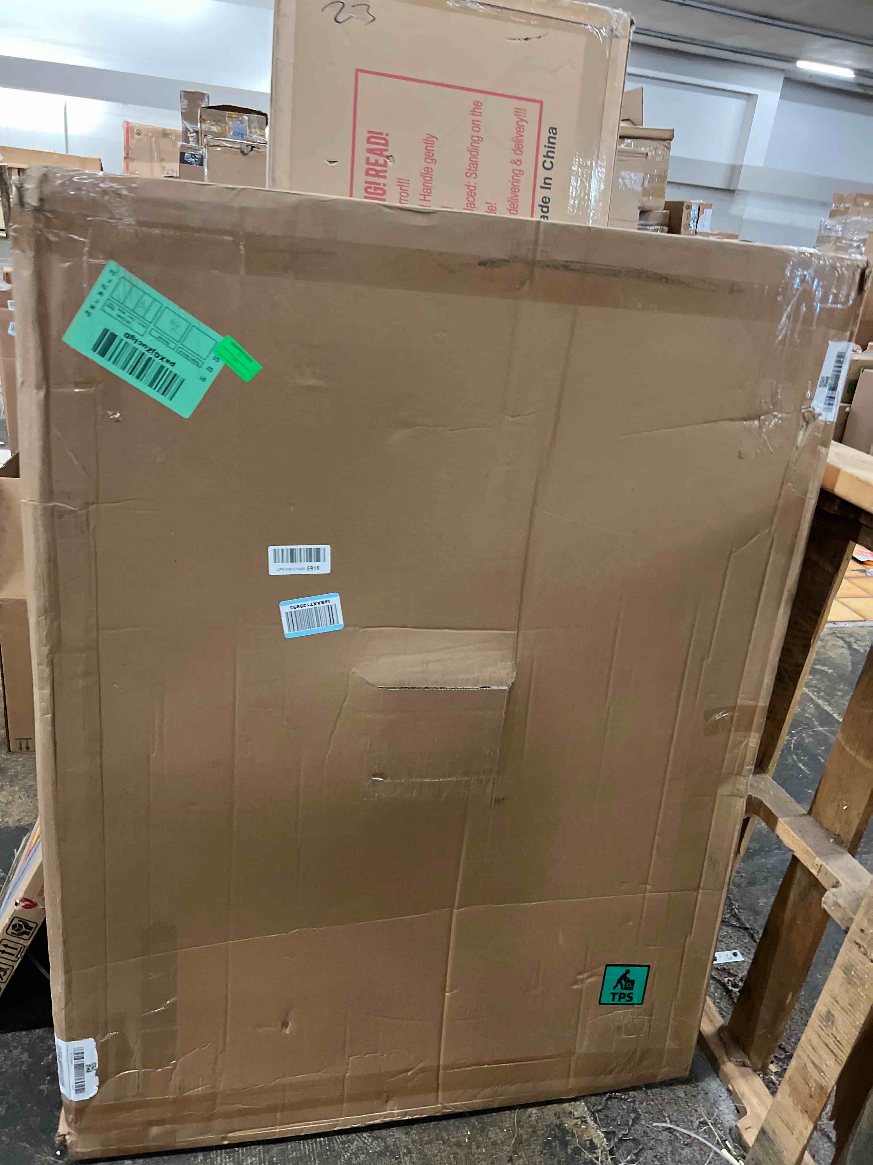 https://s3.amazonaws.com/lotting-images-prod/phillipi/TEA1801535_1756303485430.jpeg