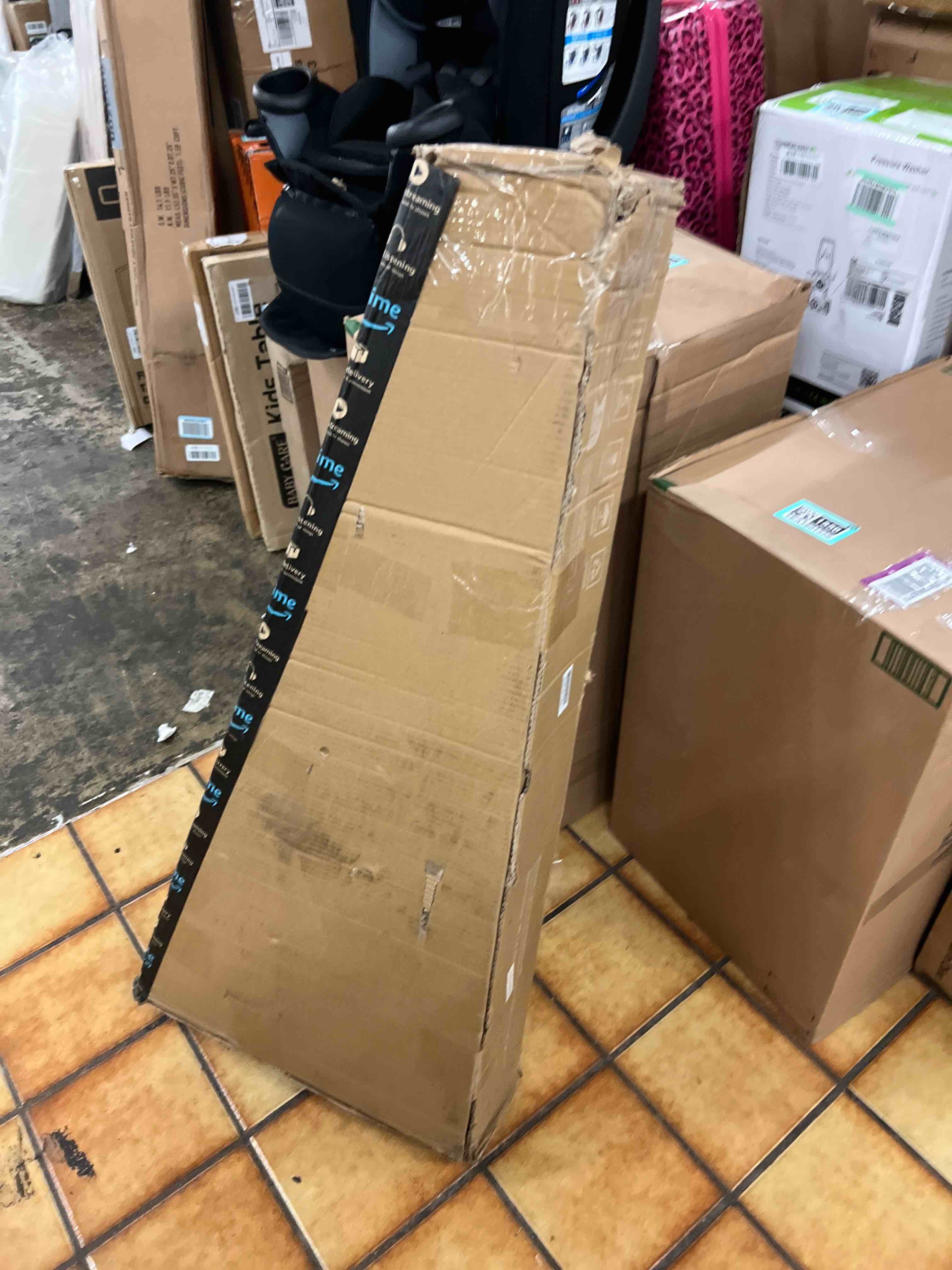 https://s3.amazonaws.com/lotting-images-prod/phillipi/TEA1801554_1756307300406.jpeg