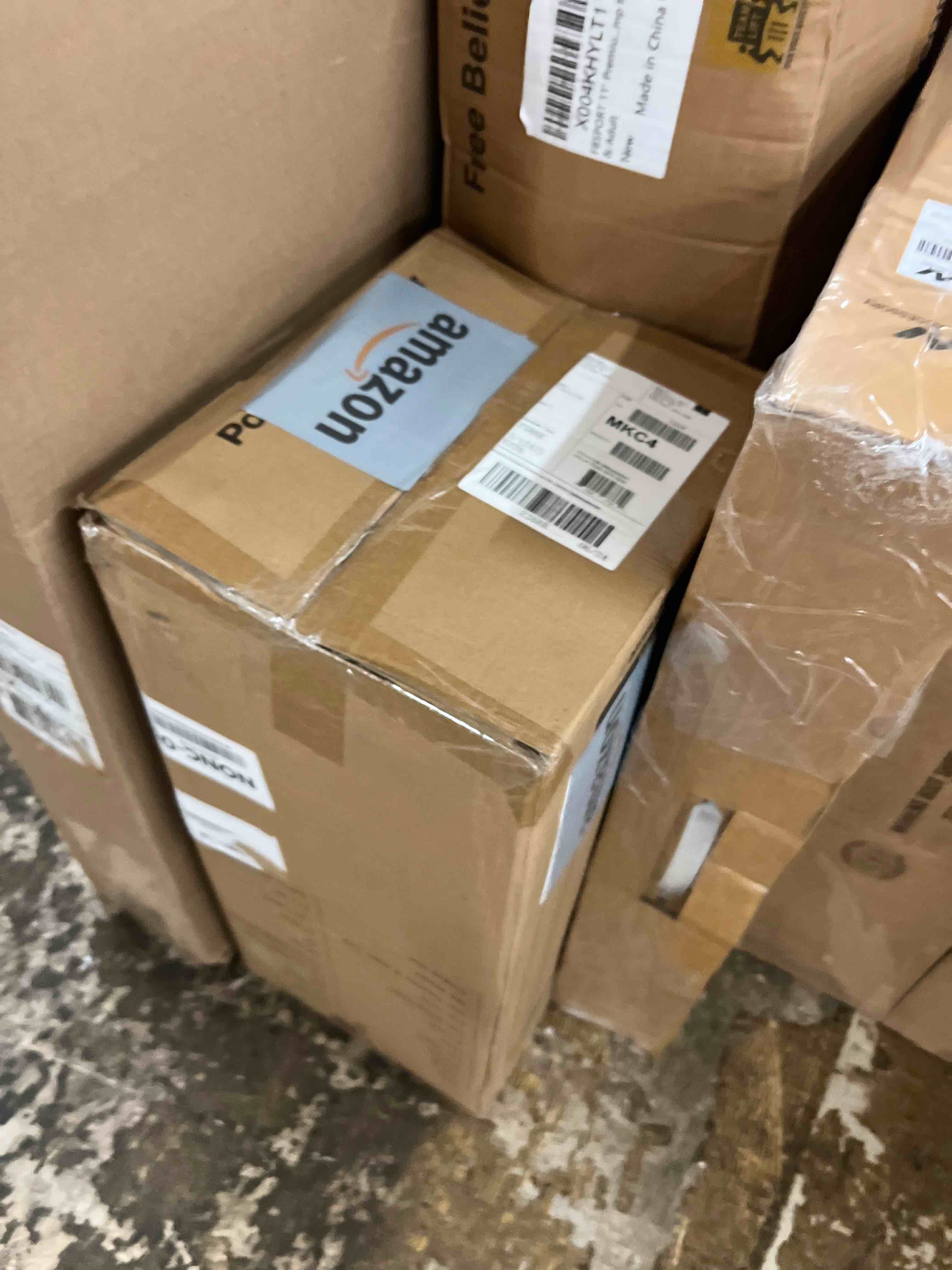 https://s3.amazonaws.com/lotting-images-prod/phillipi/TEA1801566_1756311555638.jpeg