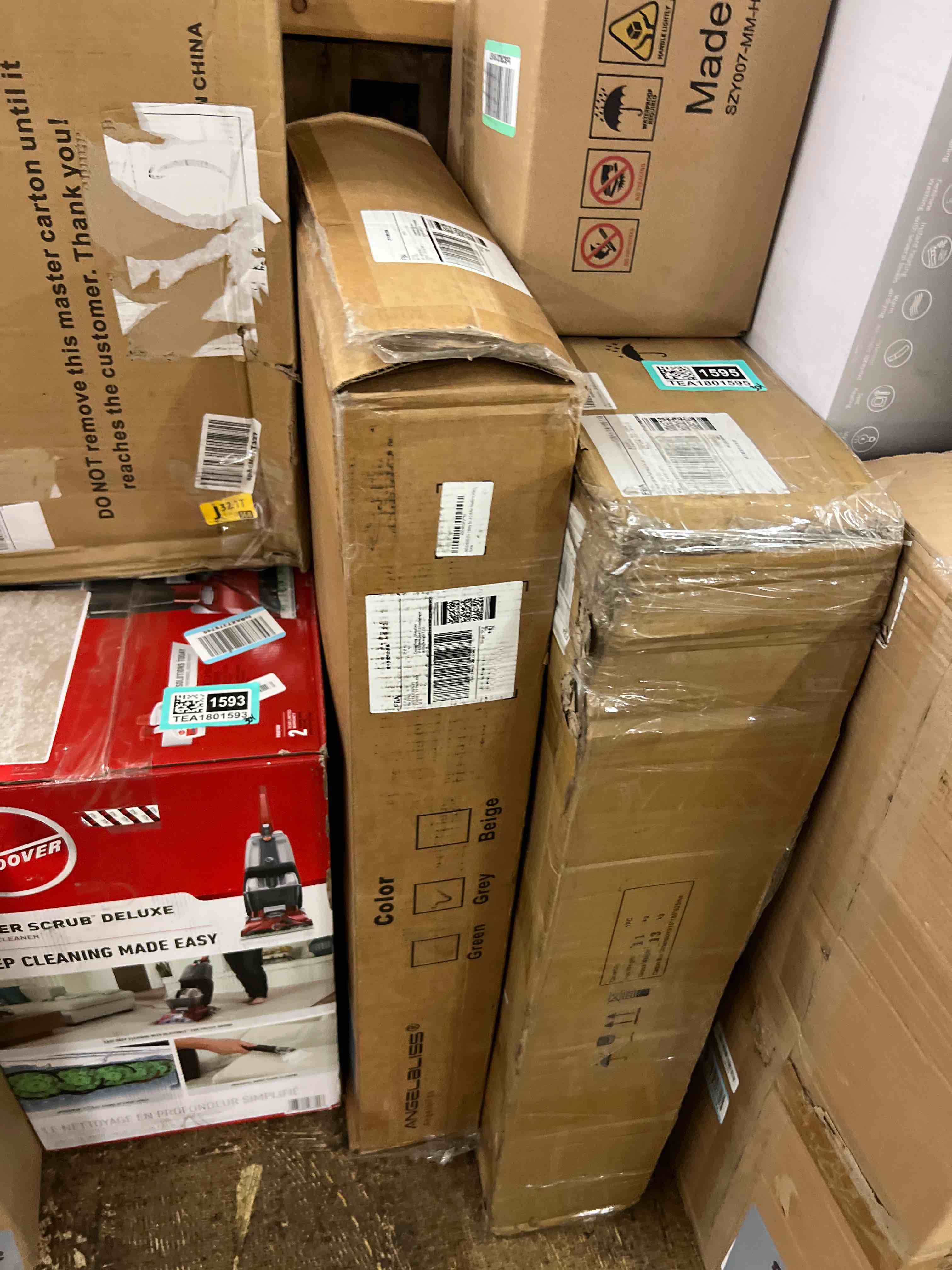 https://s3.amazonaws.com/lotting-images-prod/phillipi/TEA1801592_1756311163654.jpeg