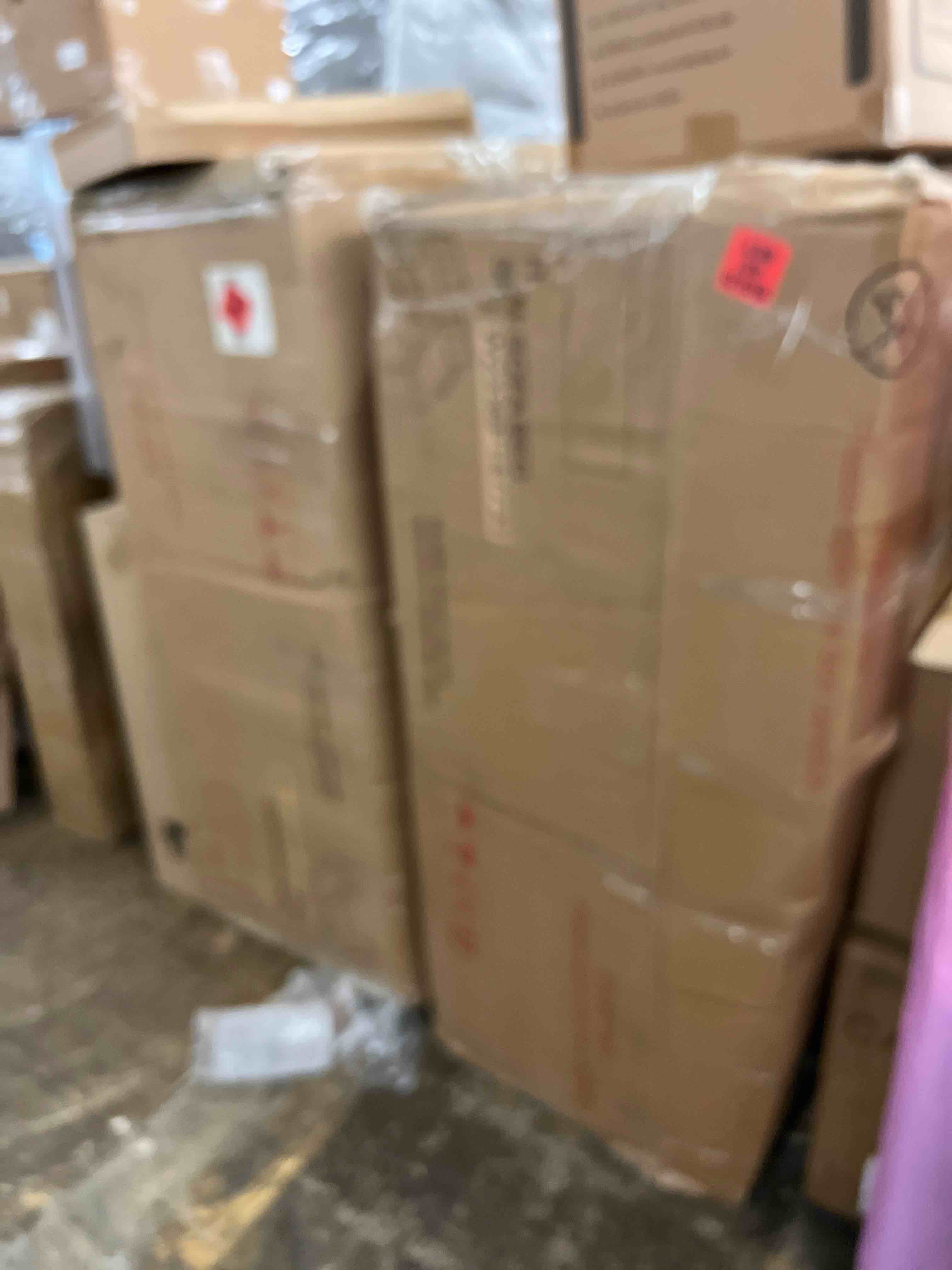 https://s3.amazonaws.com/lotting-images-prod/phillipi/TEA1801603_1756310730768.jpeg