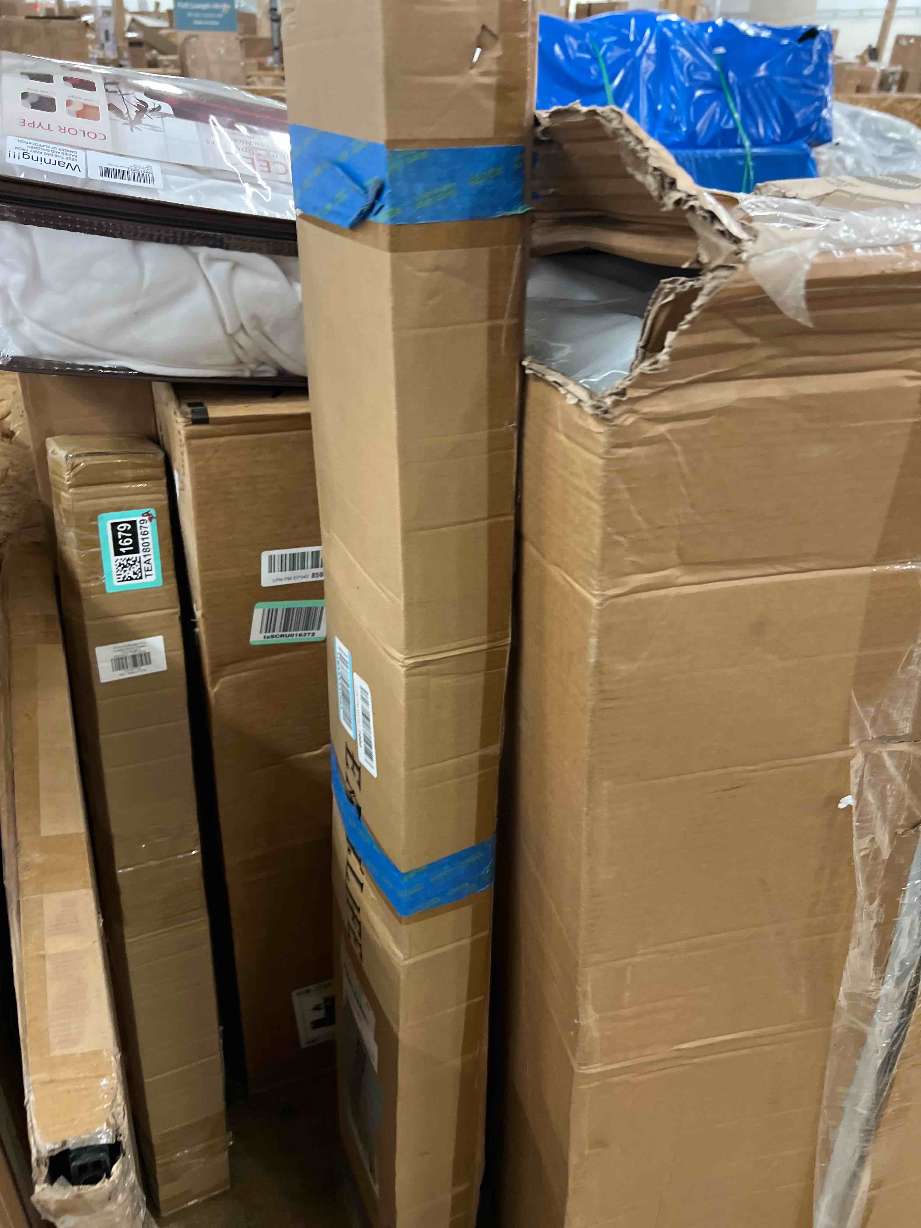 https://s3.amazonaws.com/lotting-images-prod/phillipi/TEA1801673_1756338120176.jpeg