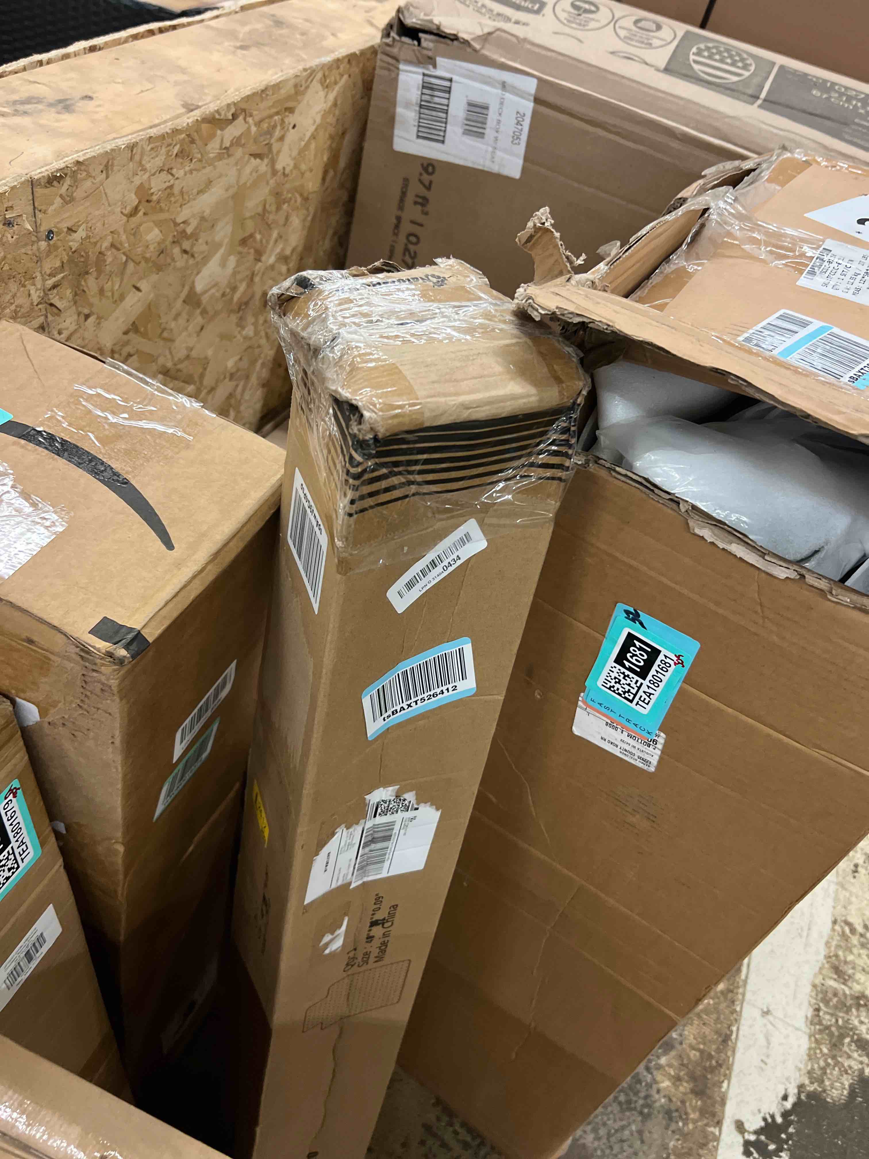 https://s3.amazonaws.com/lotting-images-prod/phillipi/TEA1801678_1756337154291.jpeg