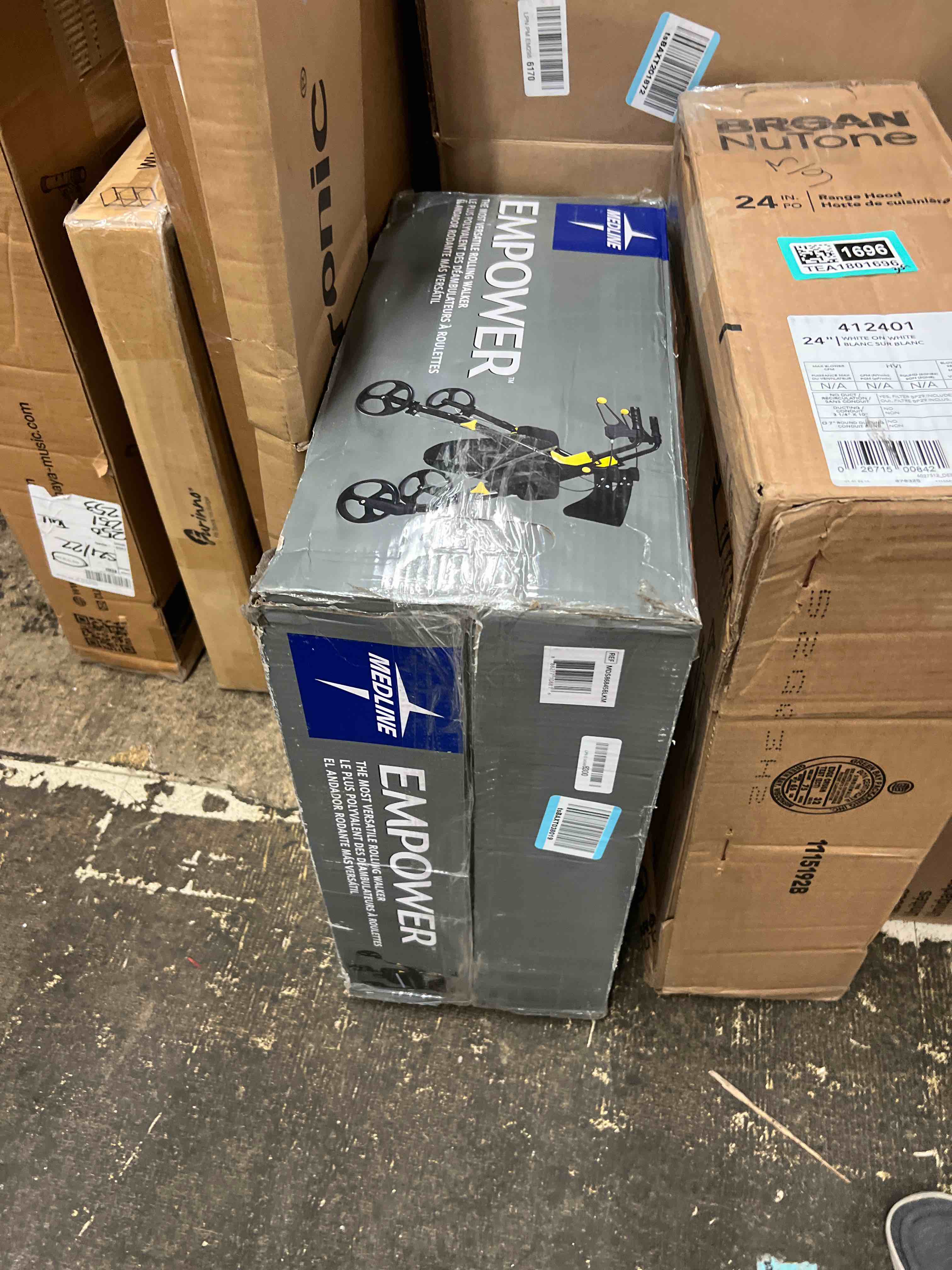 https://s3.amazonaws.com/lotting-images-prod/phillipi/TEA1801695_1756345255406.jpeg
