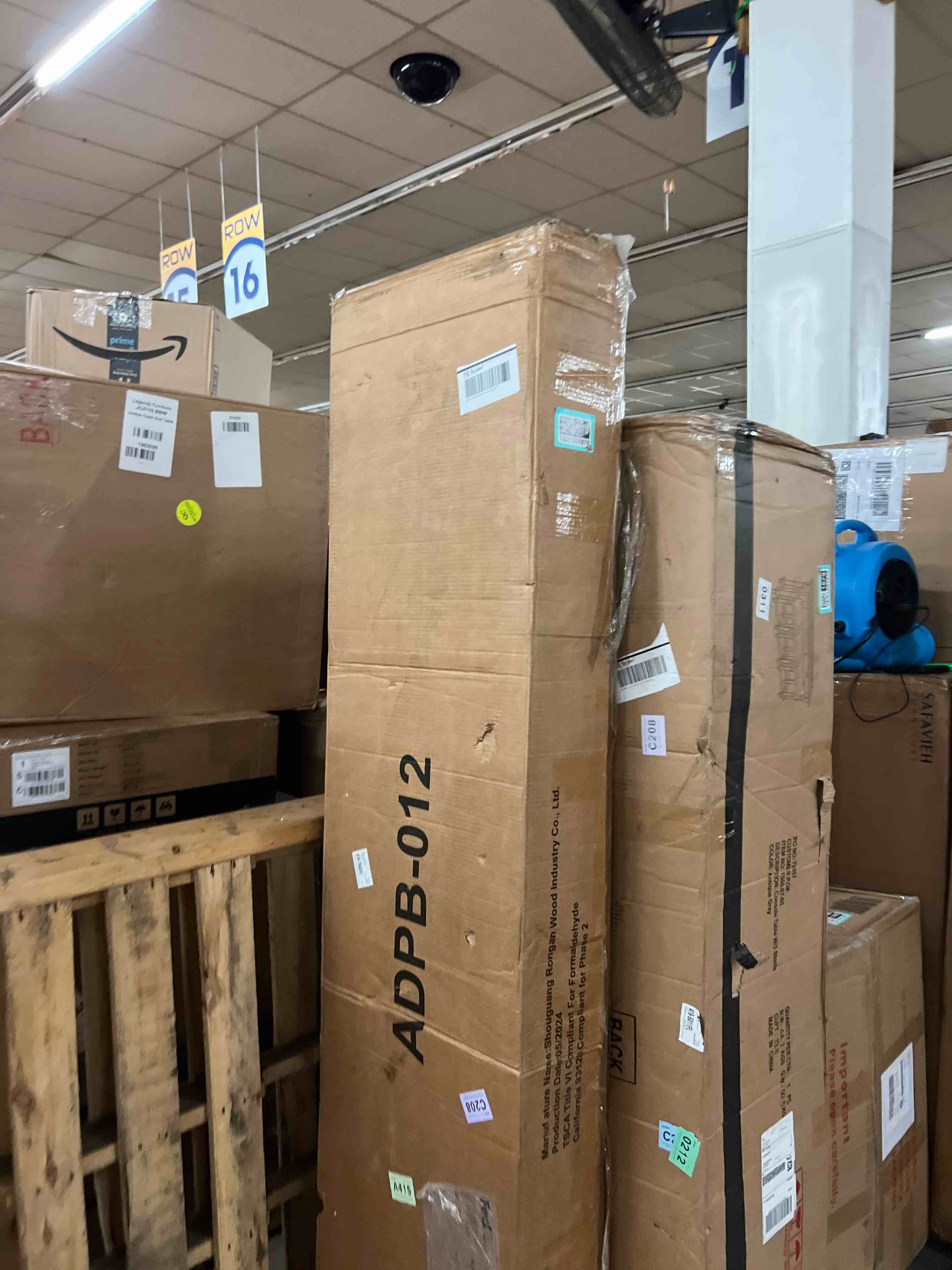 https://s3.amazonaws.com/lotting-images-prod/phillipi/TEA1801870_1756943388501.jpeg