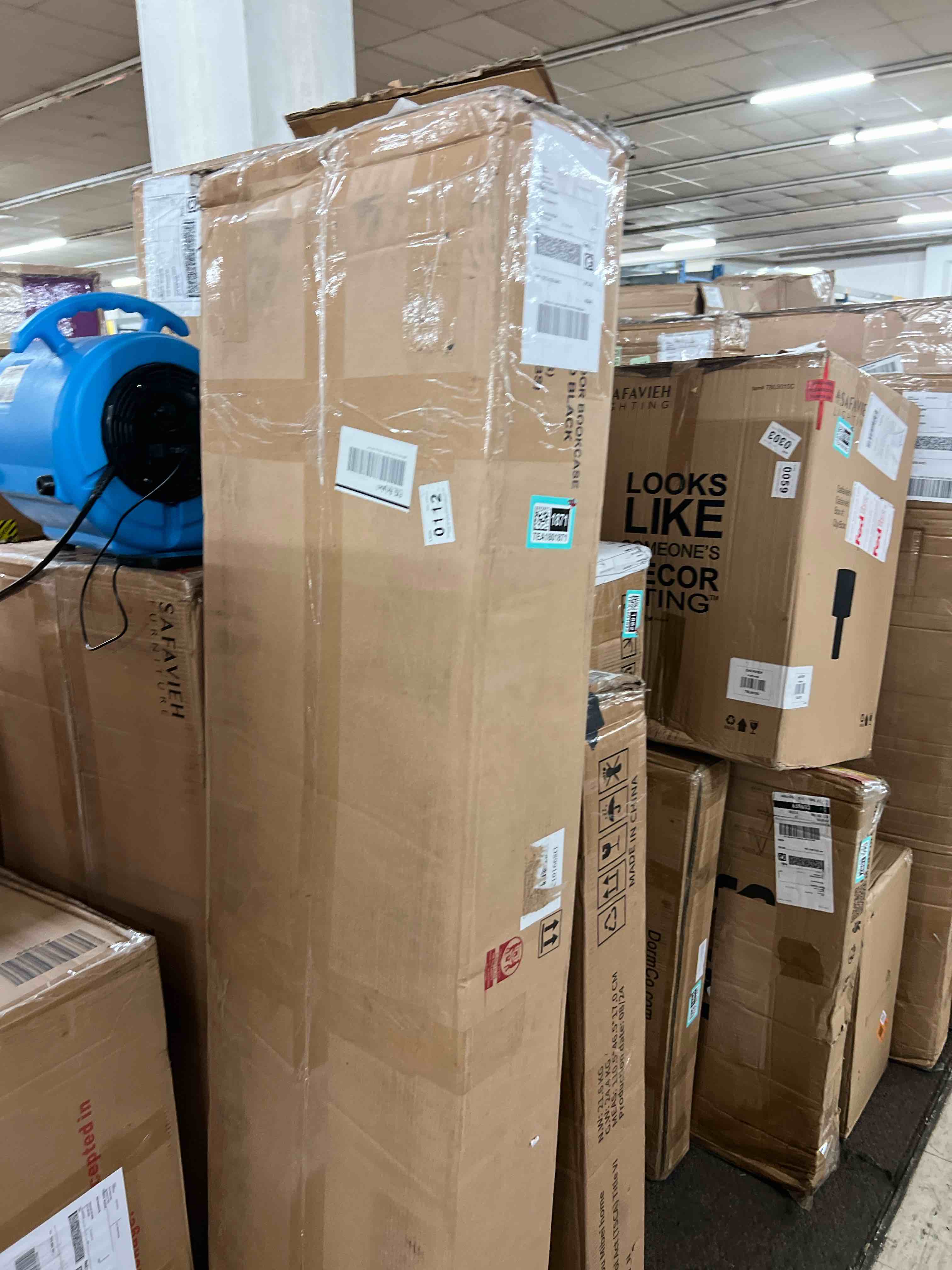 https://s3.amazonaws.com/lotting-images-prod/phillipi/TEA1801871_1756943208201.jpeg
