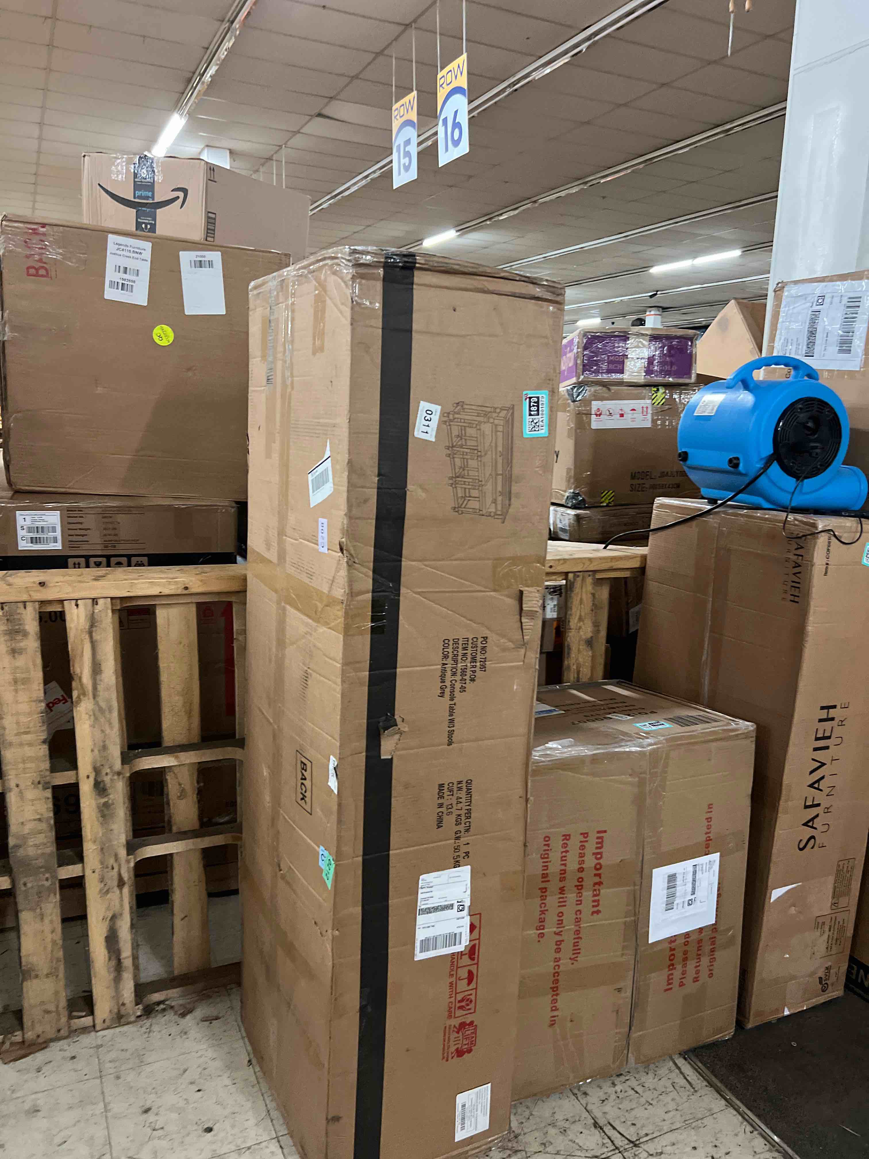 https://s3.amazonaws.com/lotting-images-prod/phillipi/TEA1801879_1756941449391.jpeg